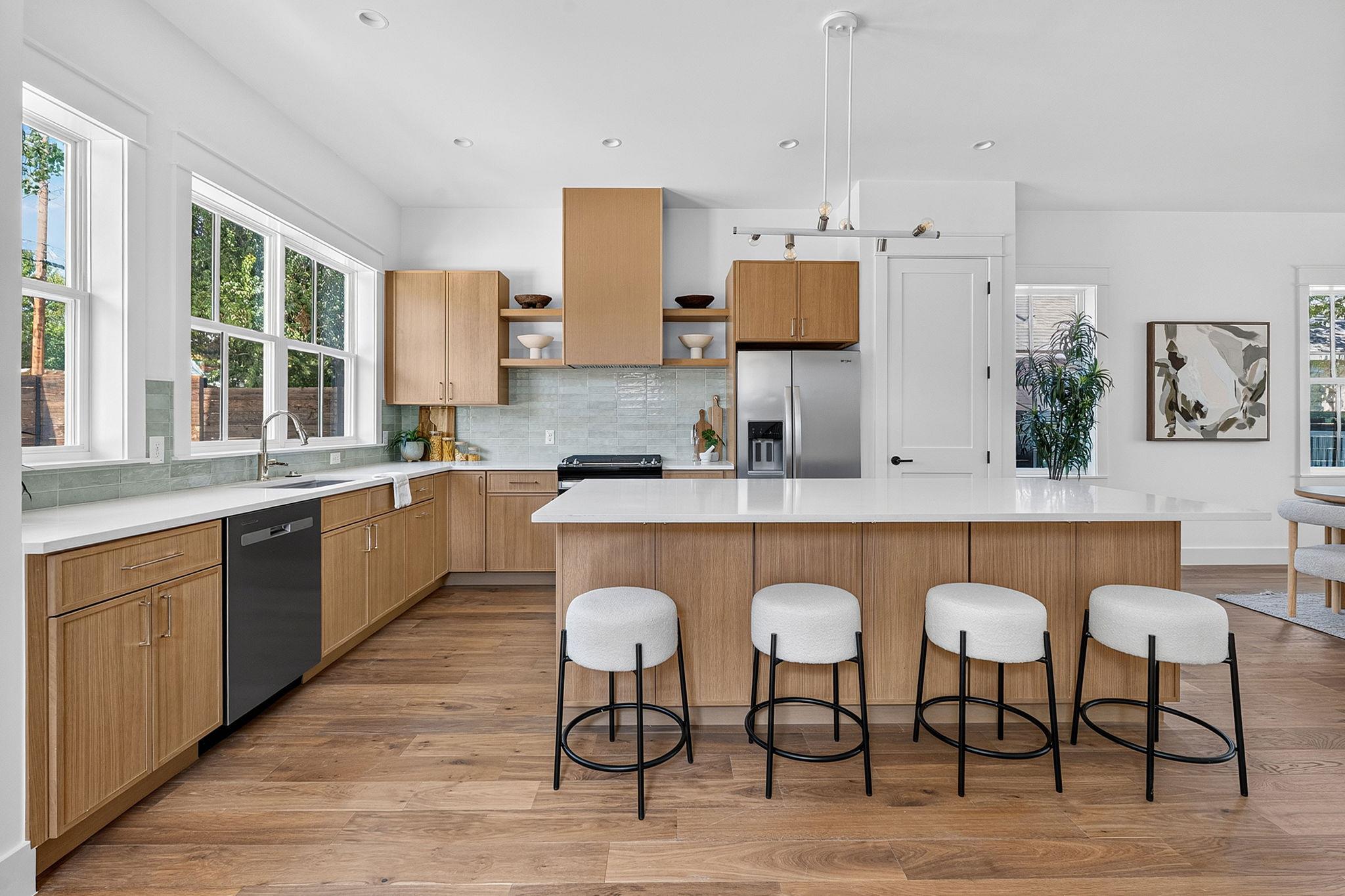 300 Mockingbird LN #1 — photo 3