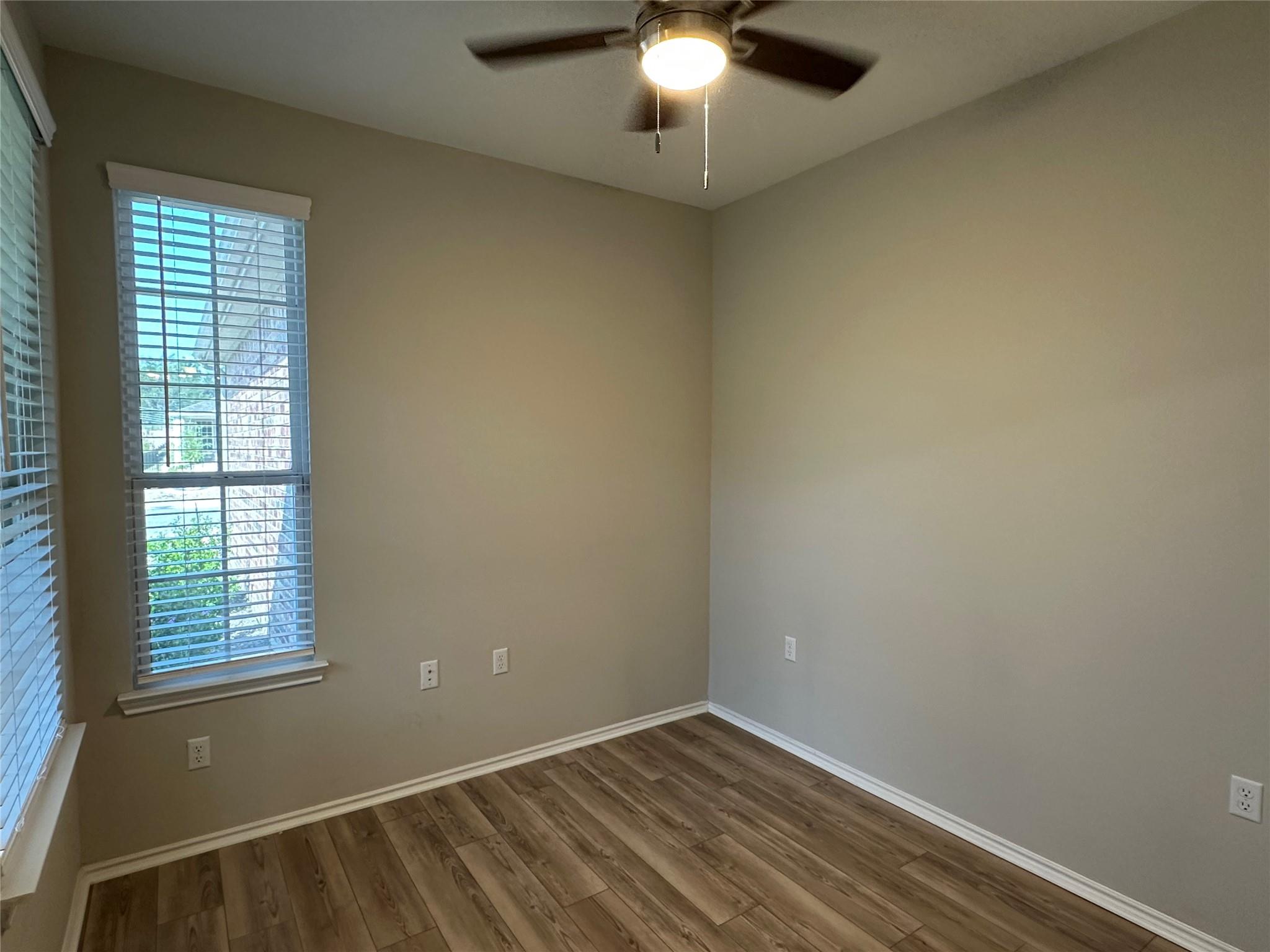 219 Coachsmith ST — photo 5