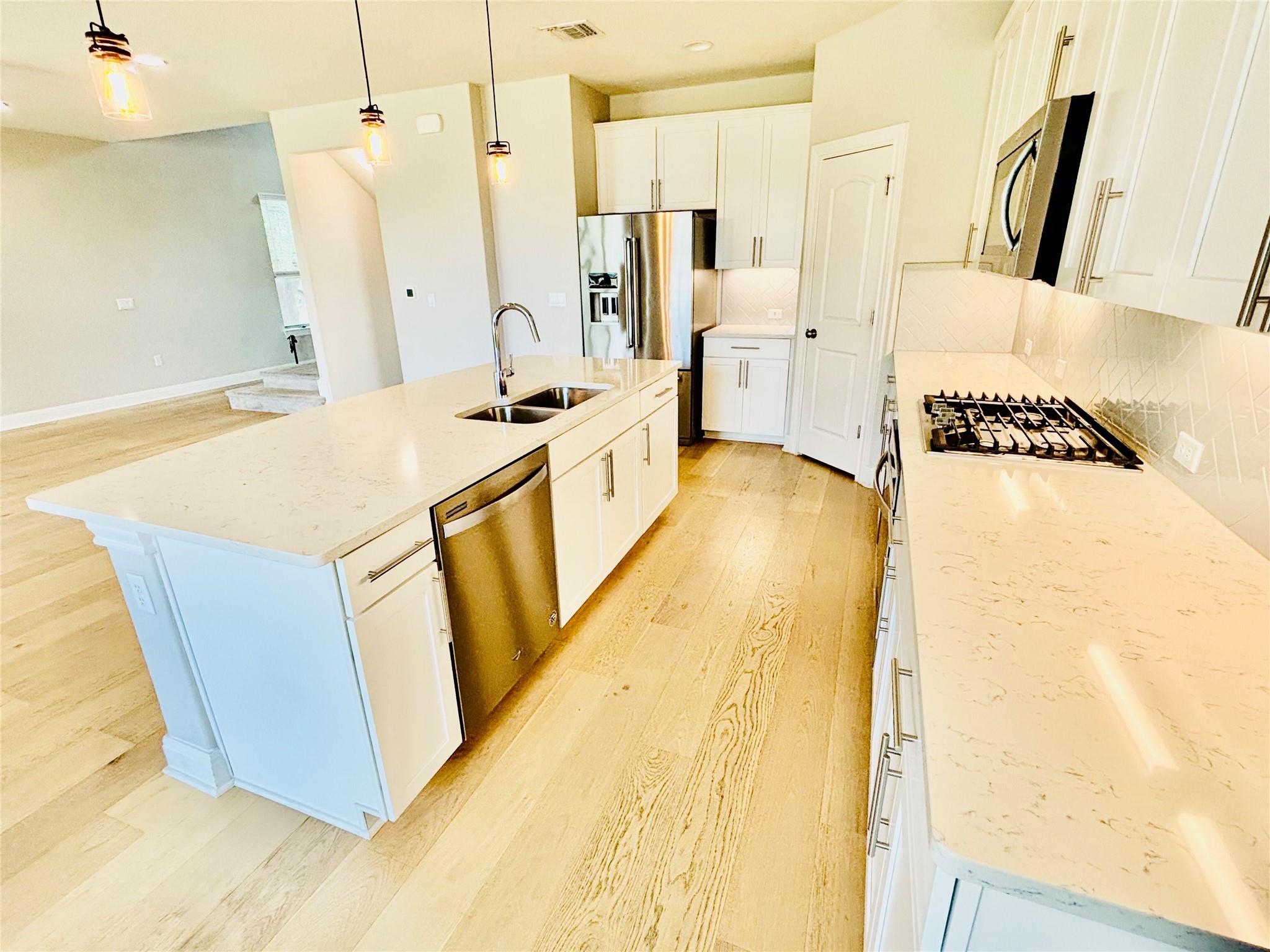 14001 Salice DR — photo 4