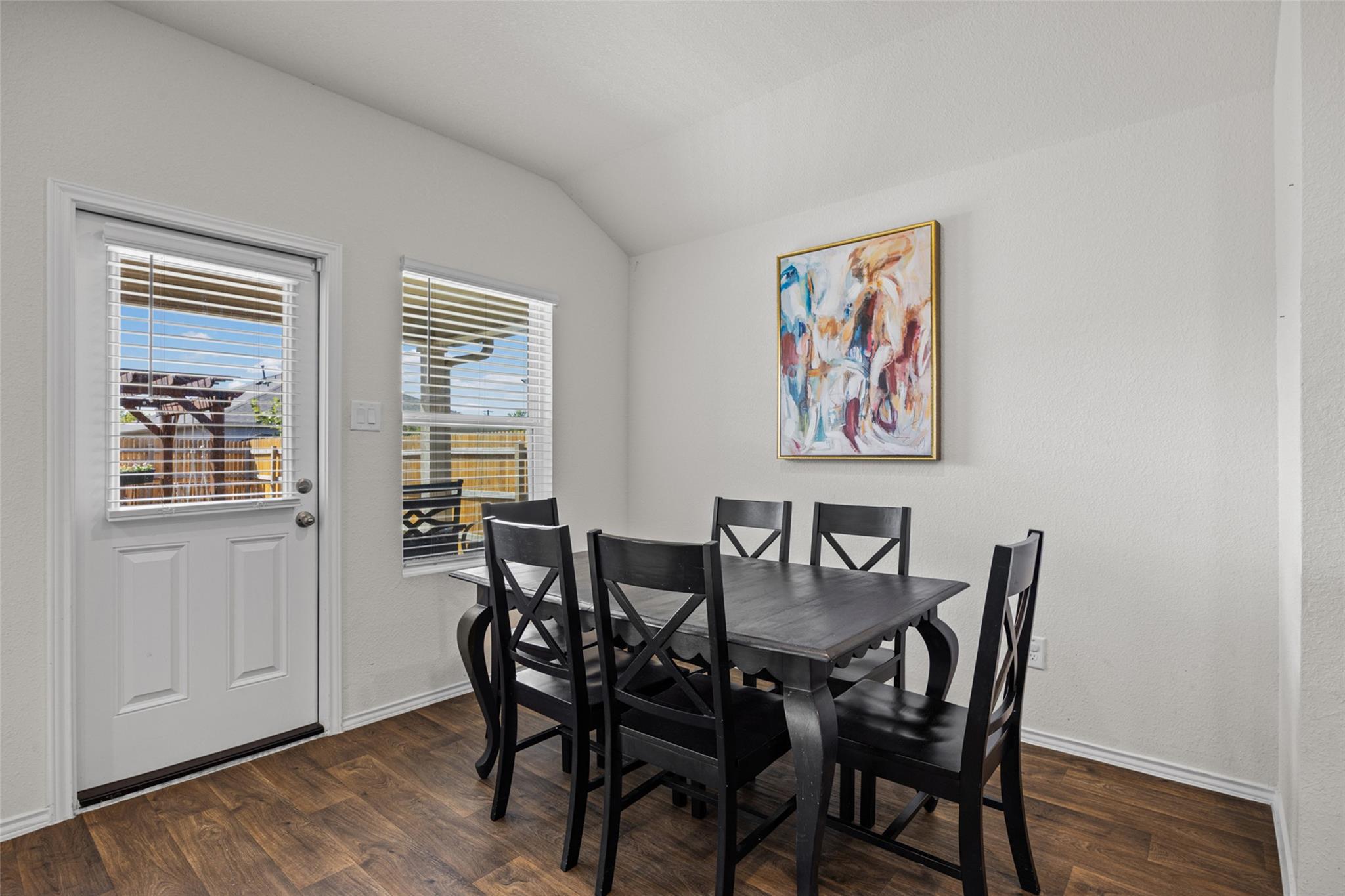 325 Granary DR — photo 4