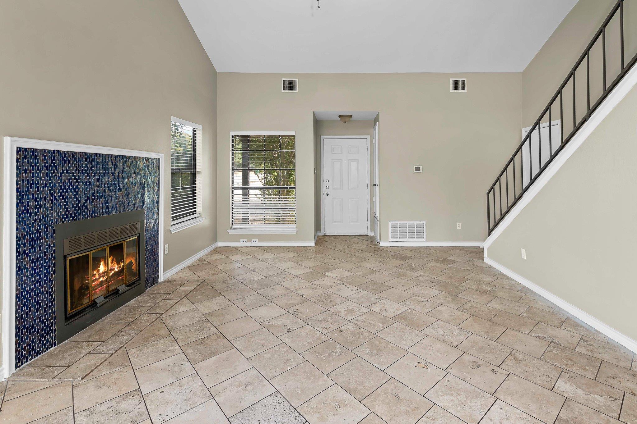 2304 Klattenhoff DR — photo 5