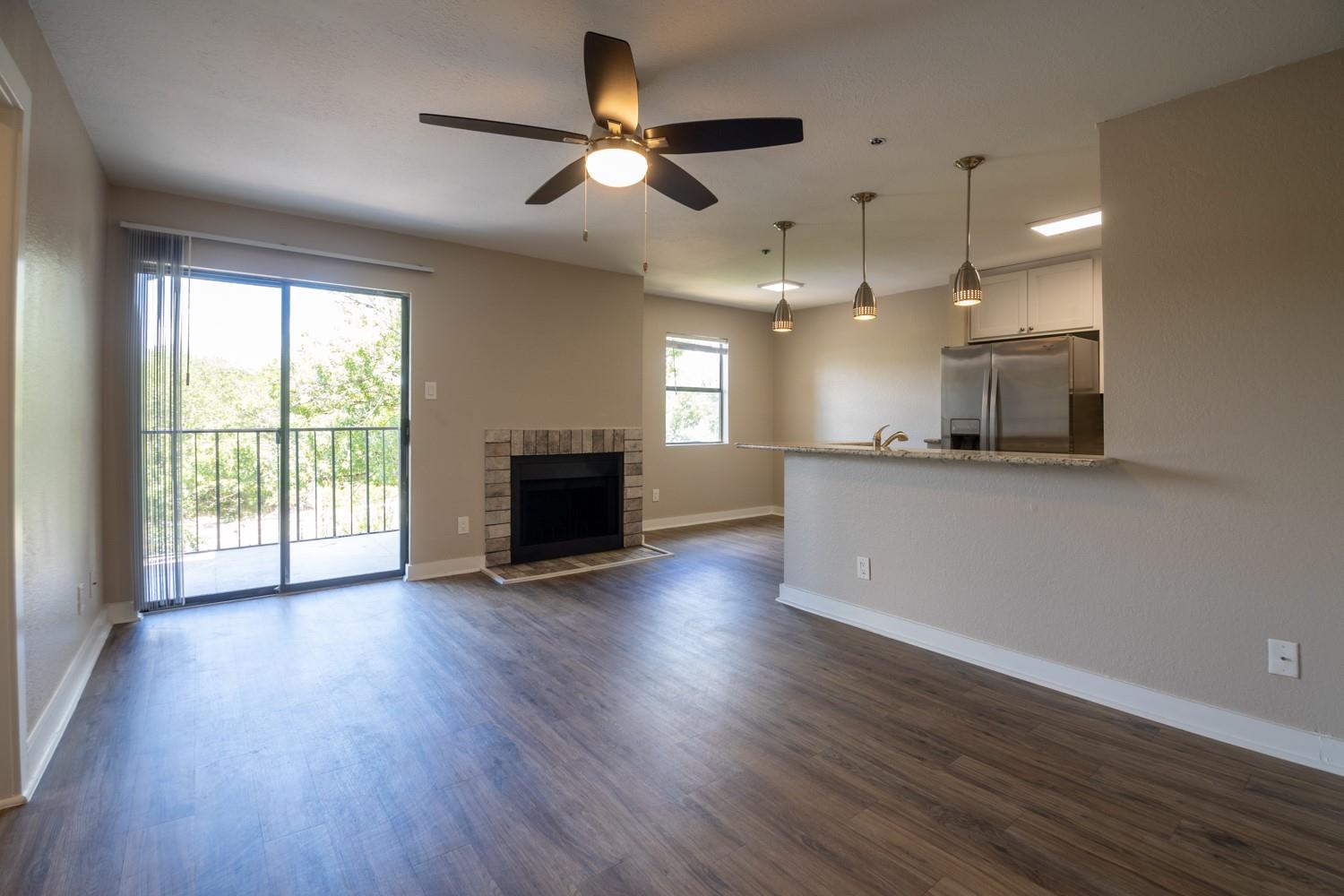 1306 Norwalk LN #305 — photo 3
