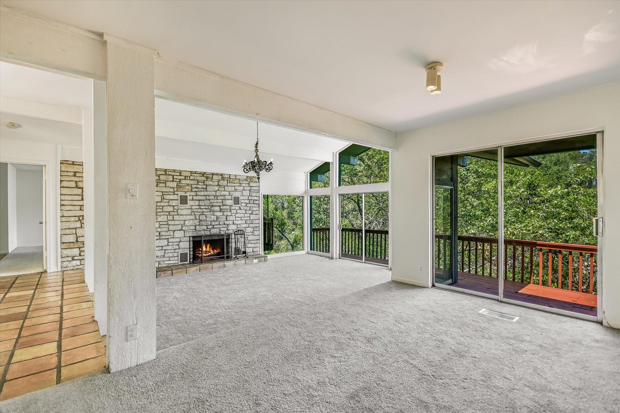 1626 Westlake DR — photo 4