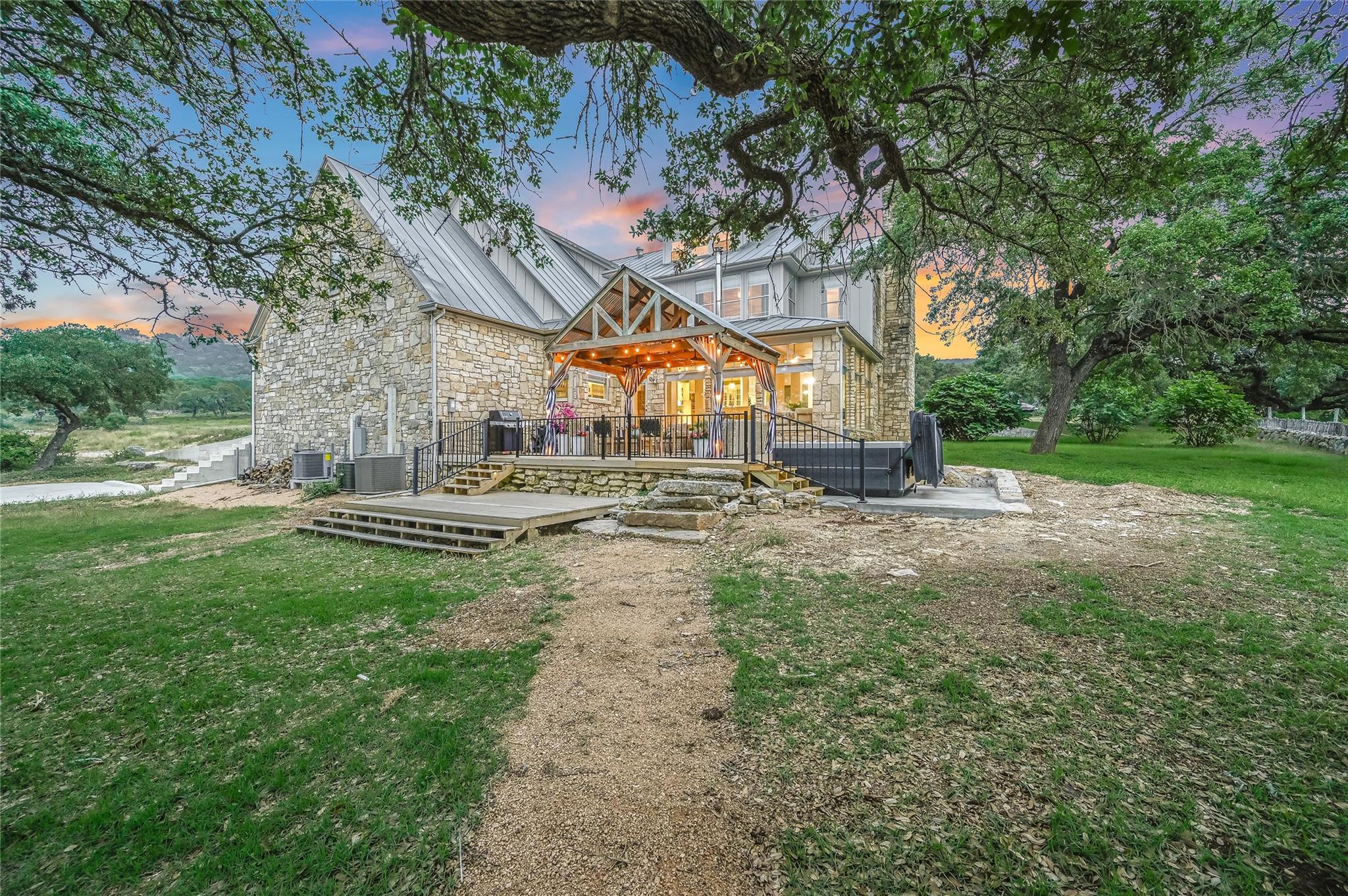 1174 ROYAL EAGLE DR — photo 5