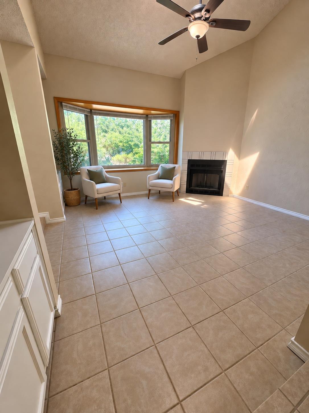 5503 Thunderbird ST #B — photo 4