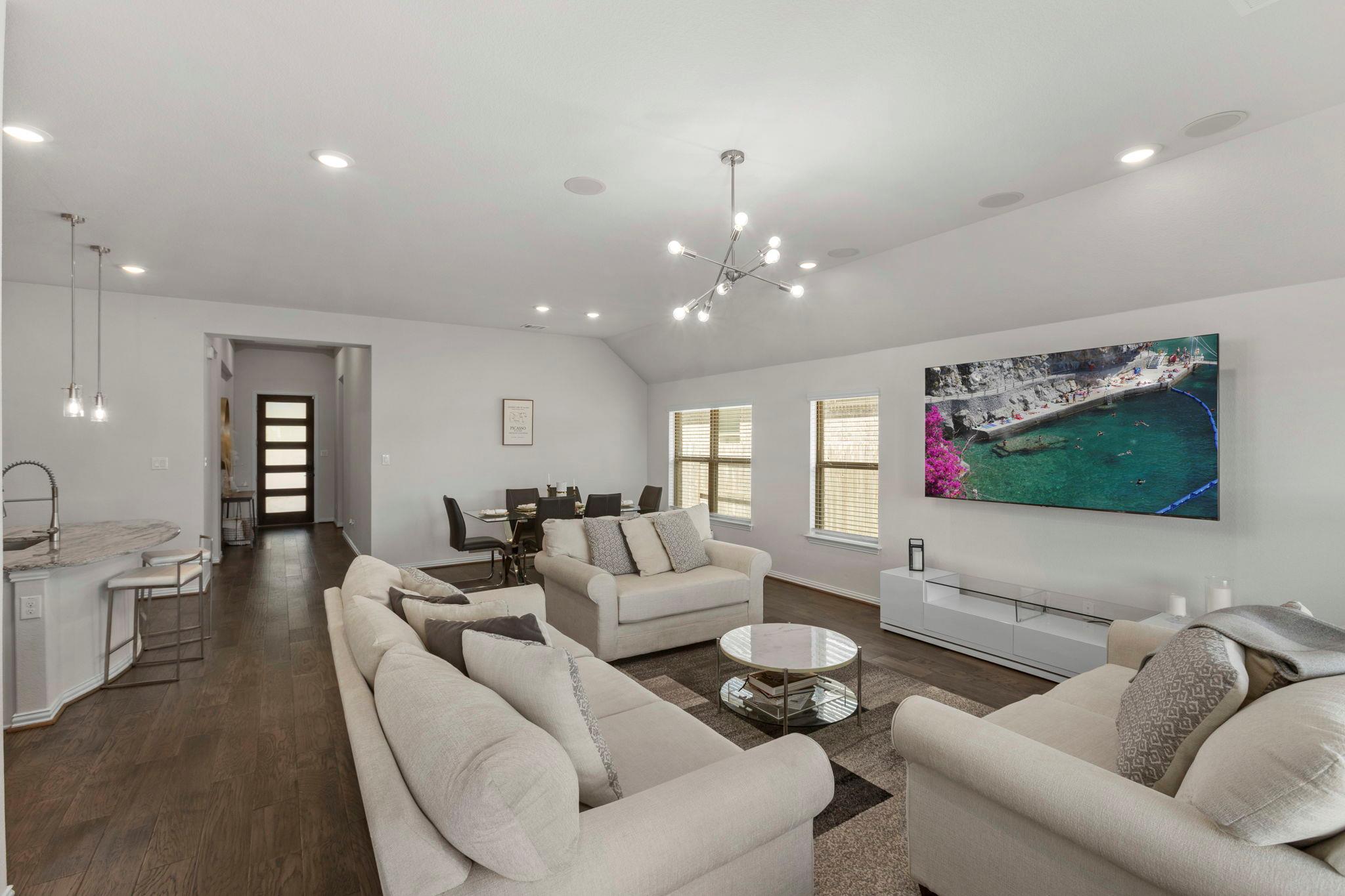 220 Algaroba LOOP — photo 4