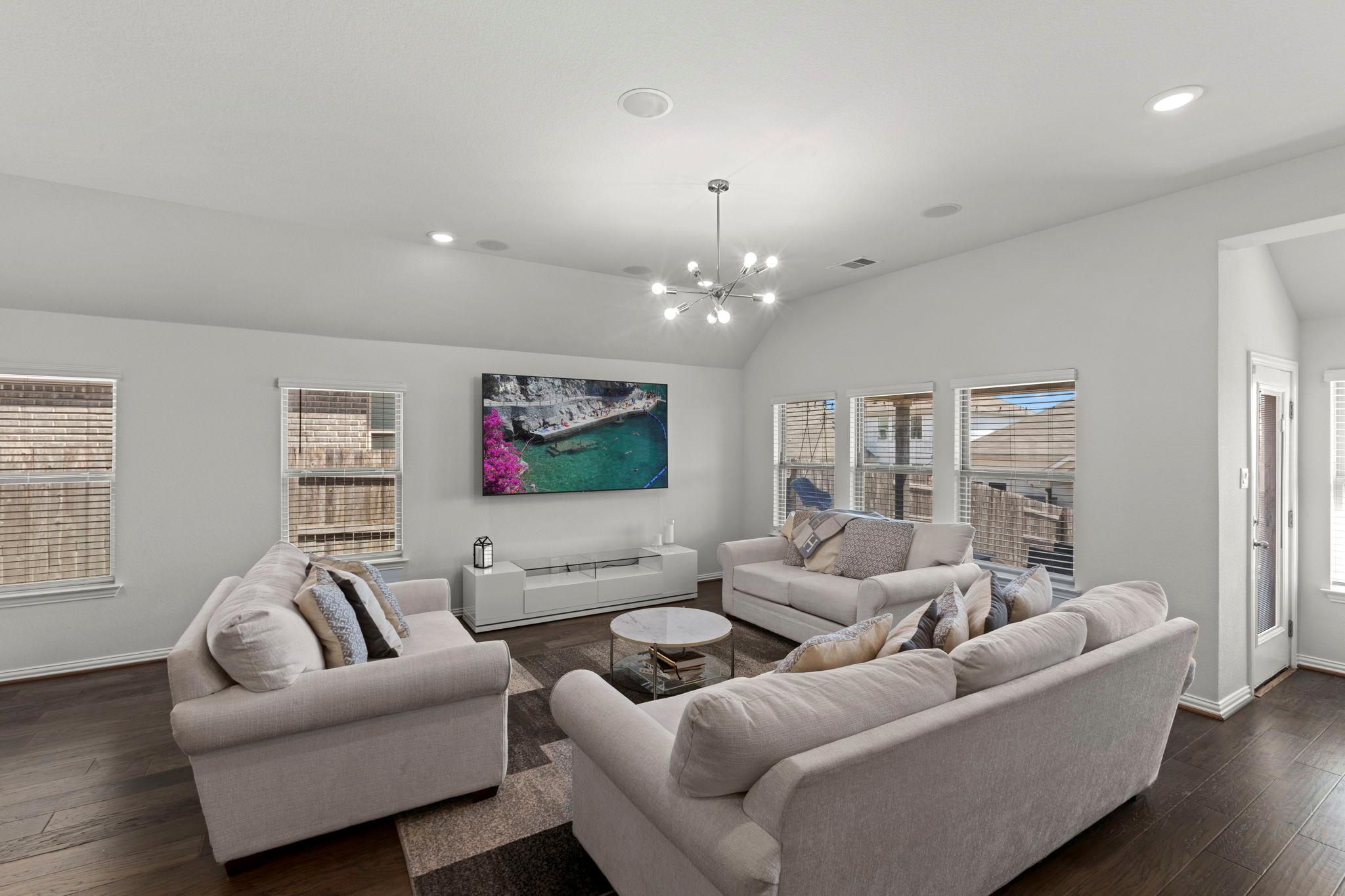 220 Algaroba LOOP — photo 5