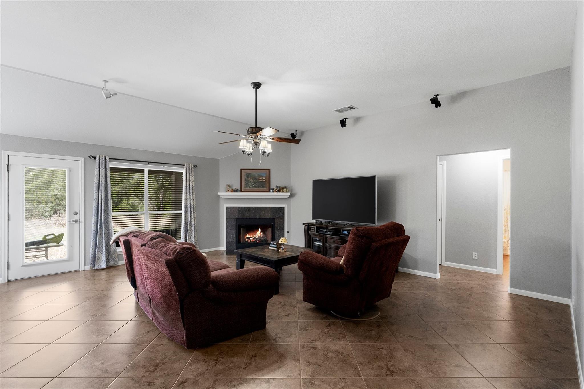 284 Honeycomb CIR — photo 5