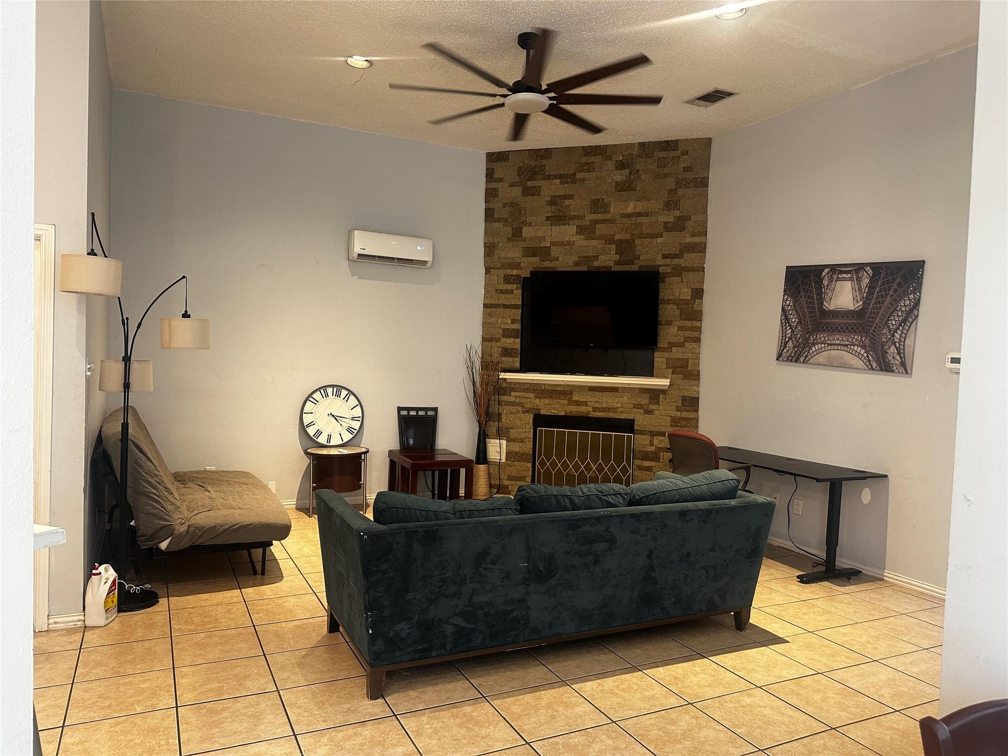 612 David Curry DR — photo 5