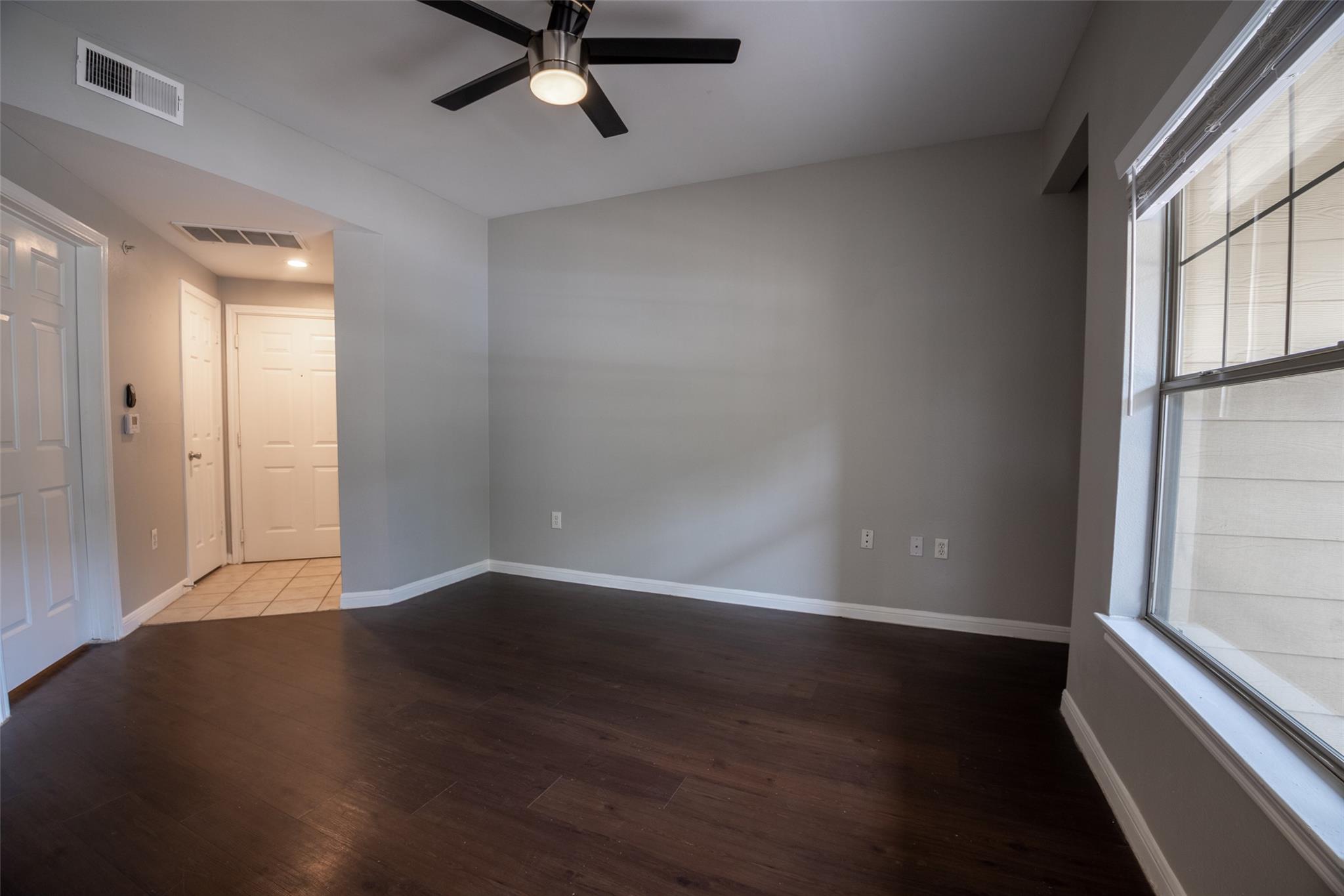 2320 Gracy Farms LN #312 — photo 3