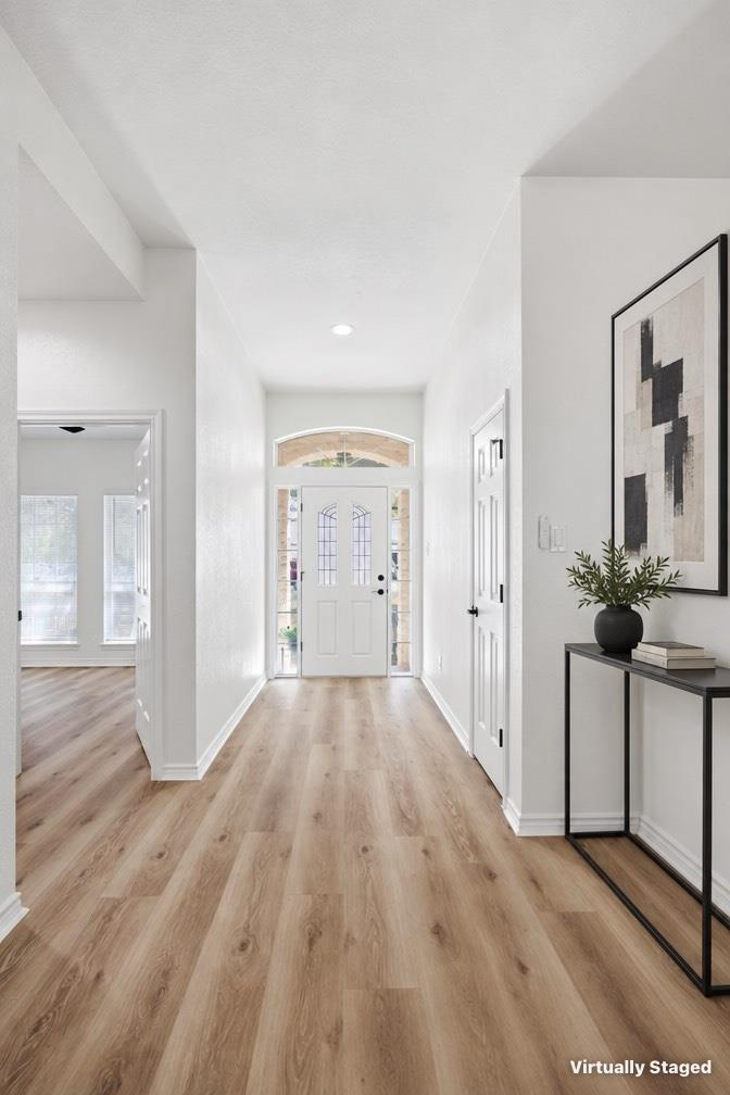 312 DEBORA DR — photo 4
