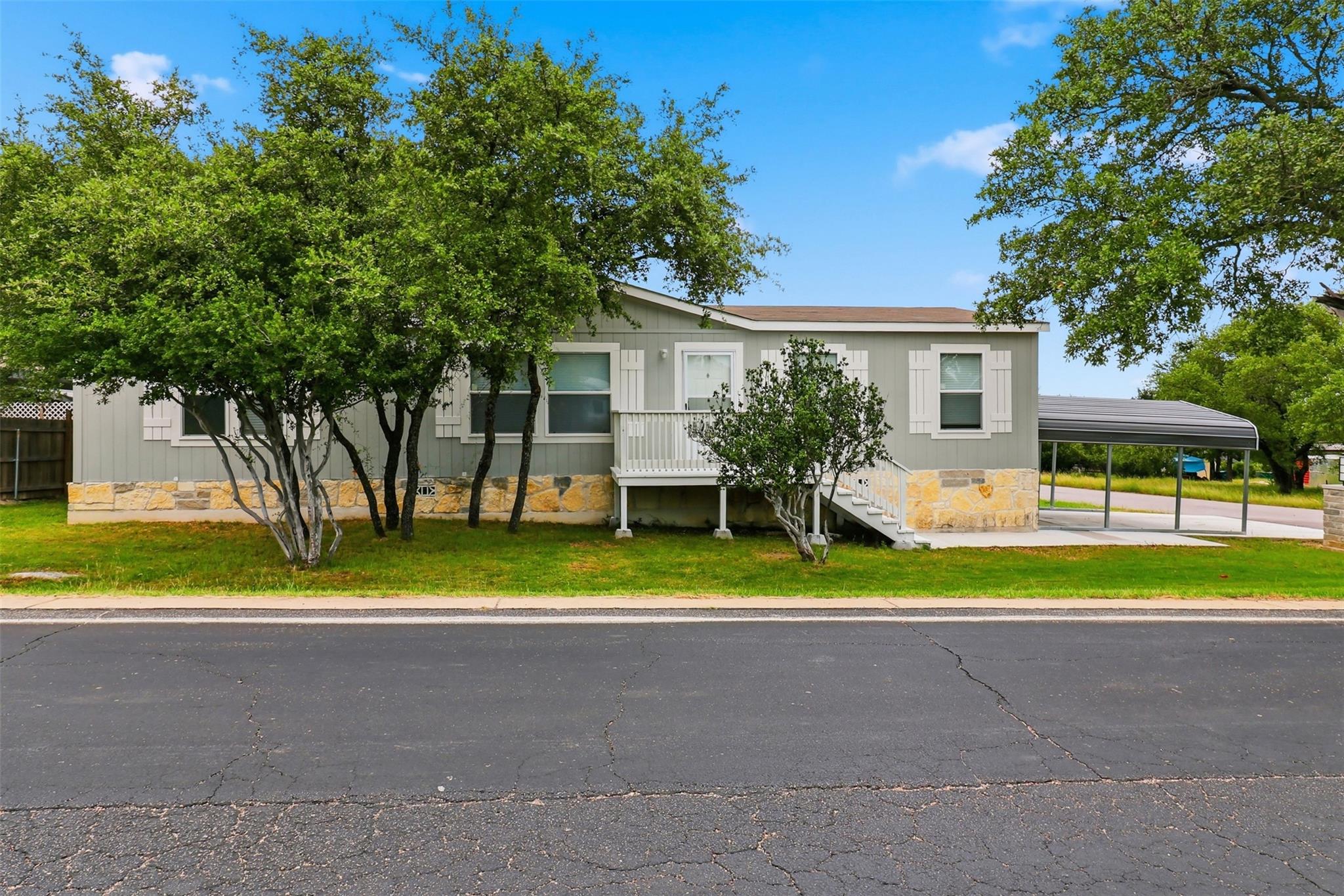 2702 Gazelle — photo 4