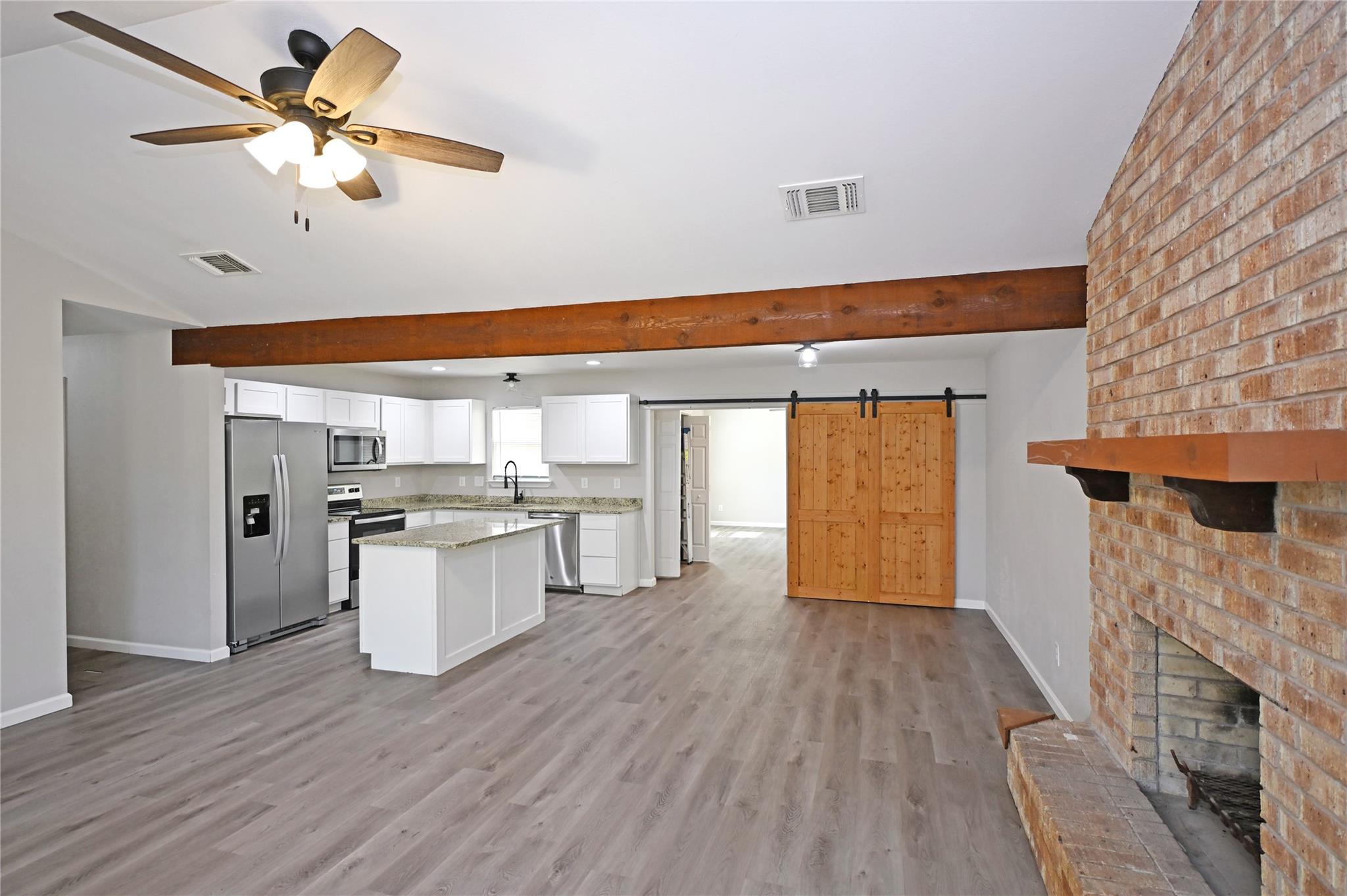 438 Forshage Blvd BLVD — photo 4