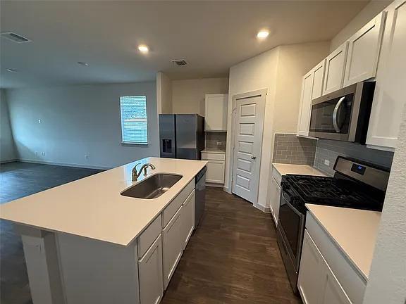 400 Barton Creek LN — photo 4