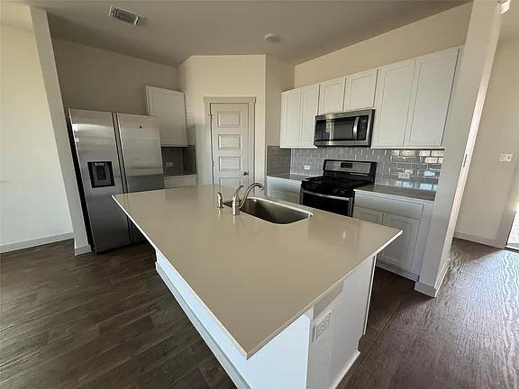 400 Barton Creek LN — photo 5