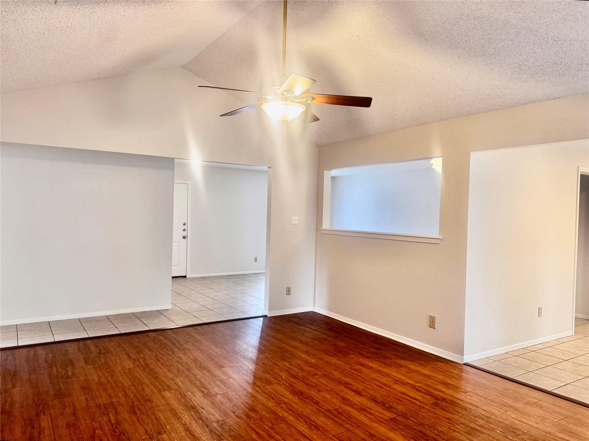 12001 Ladrido LN — photo 4