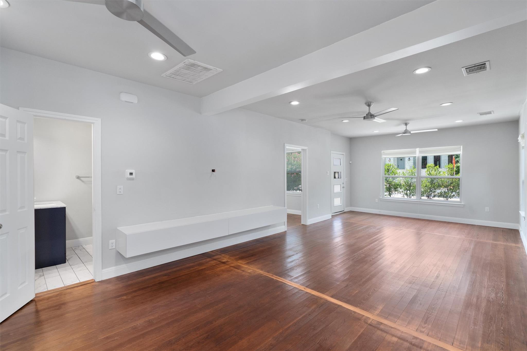 1102 Woodland Ave #1 — photo 5