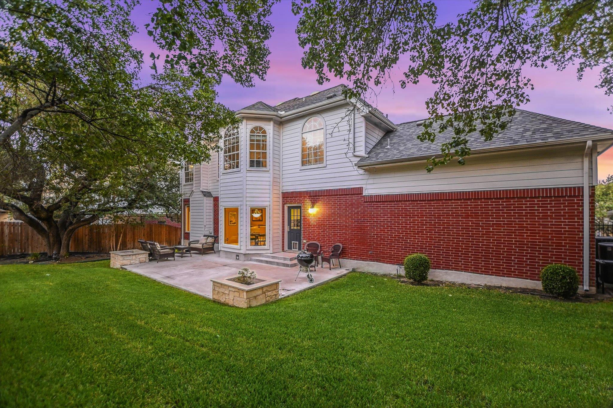 2302 Cliffs Edge DR — photo 5