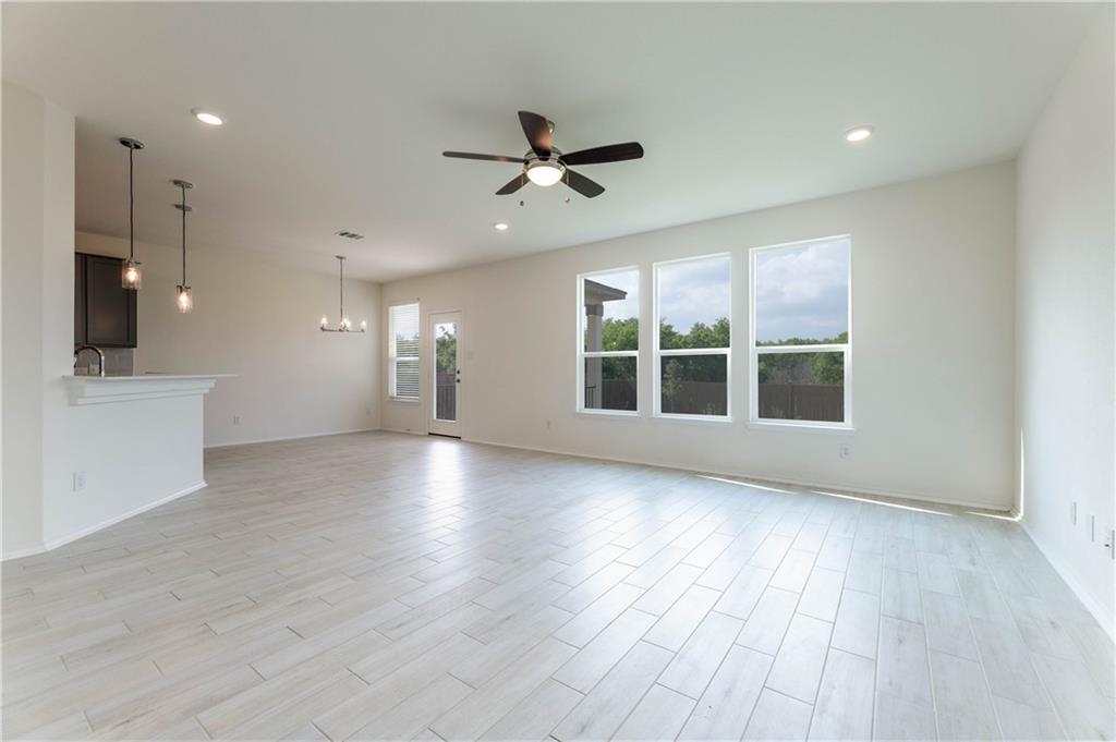 316 Los Cobos LN — photo 3