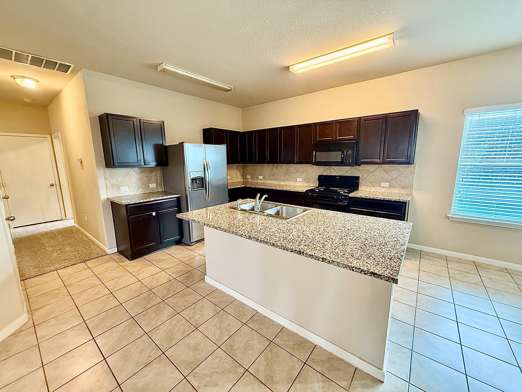 431 Northern Flicker ST — photo 3