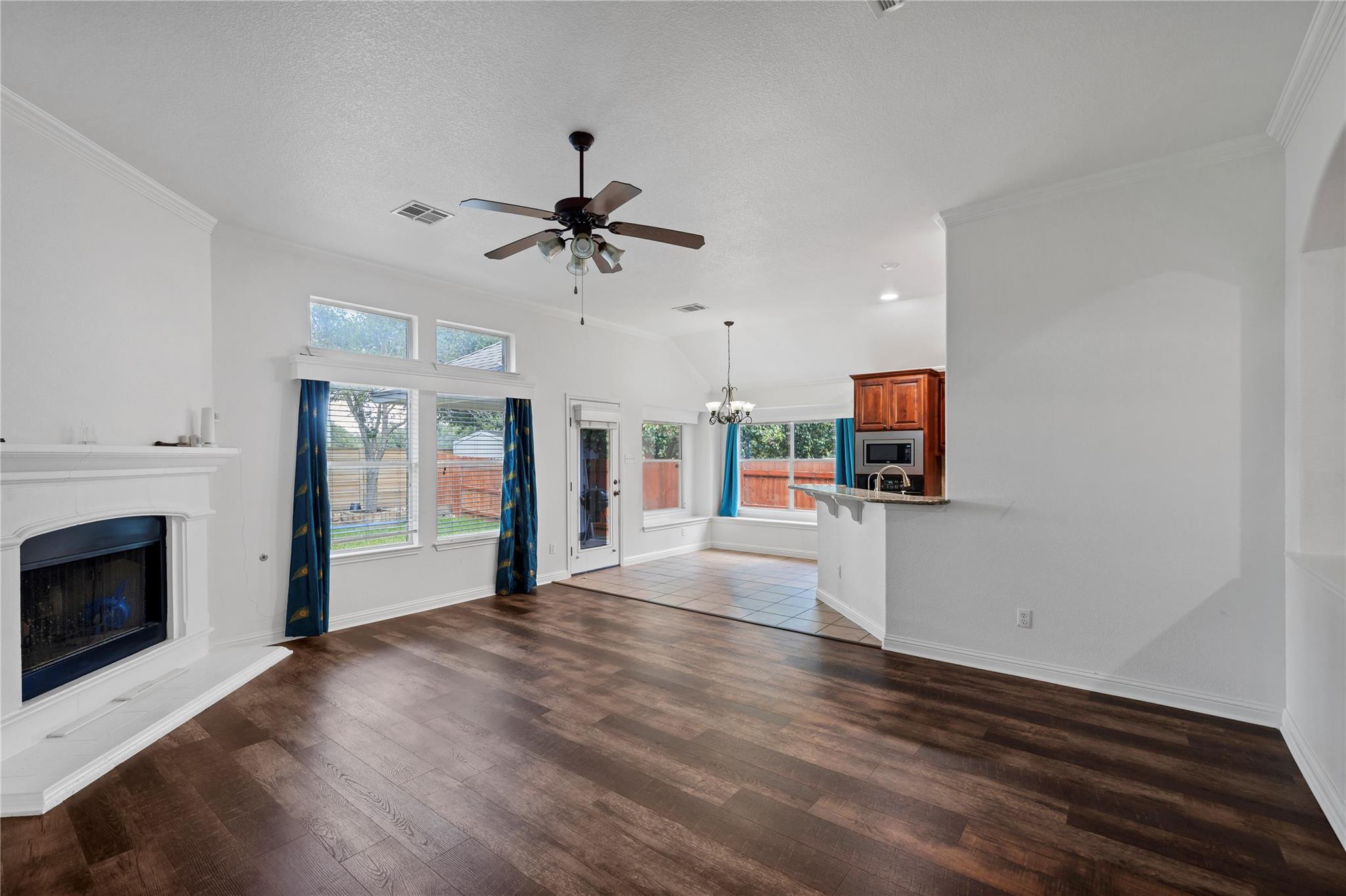 2811 Checker DR — photo 3