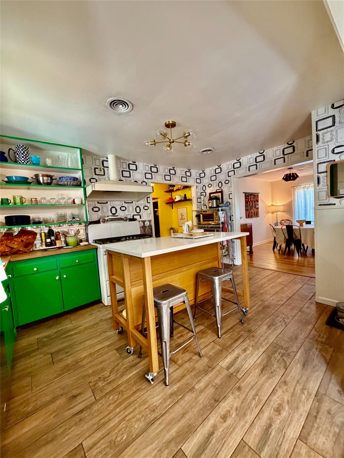 1411 Ridgemont DR — photo 5