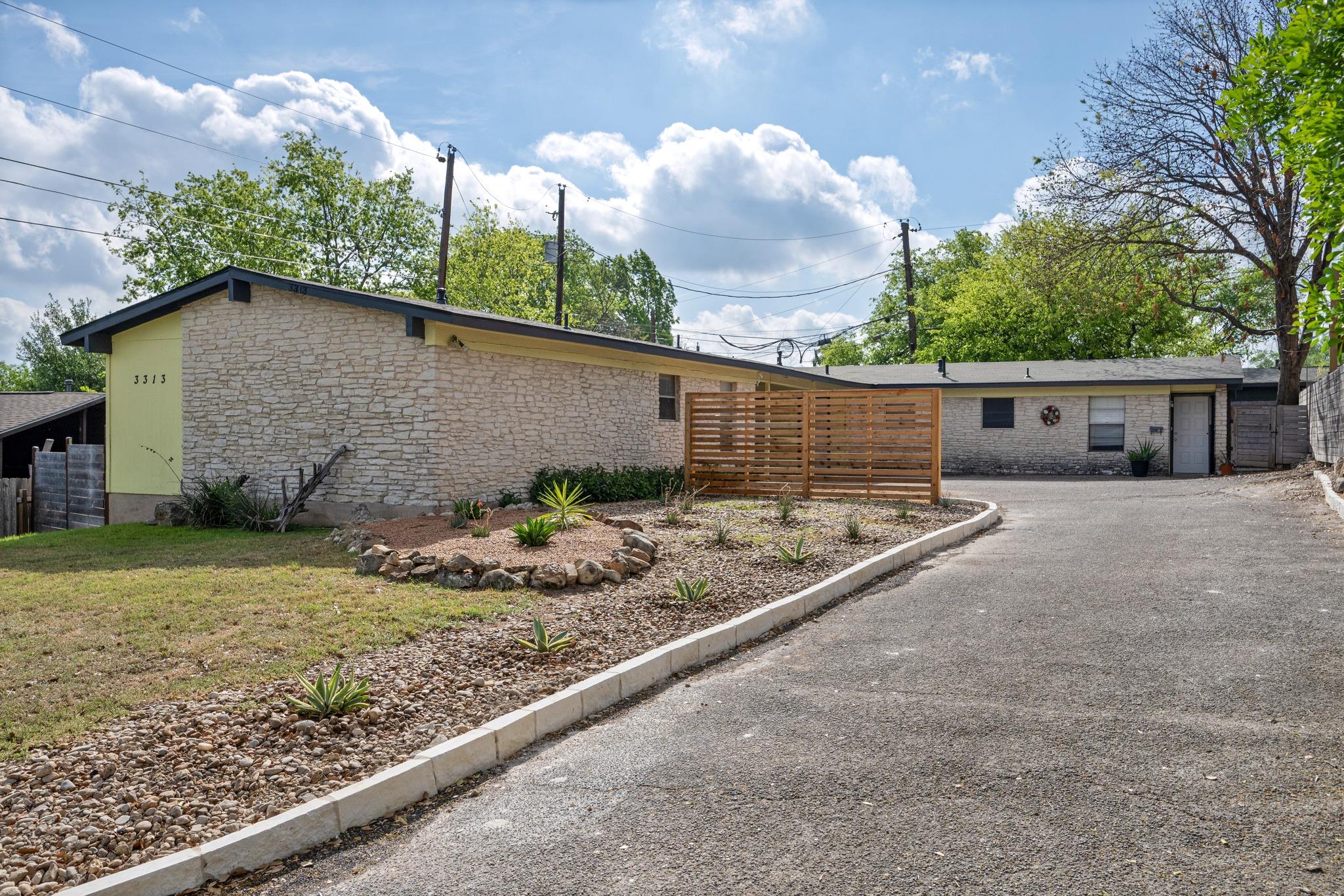 3313 Oak DR — photo 3