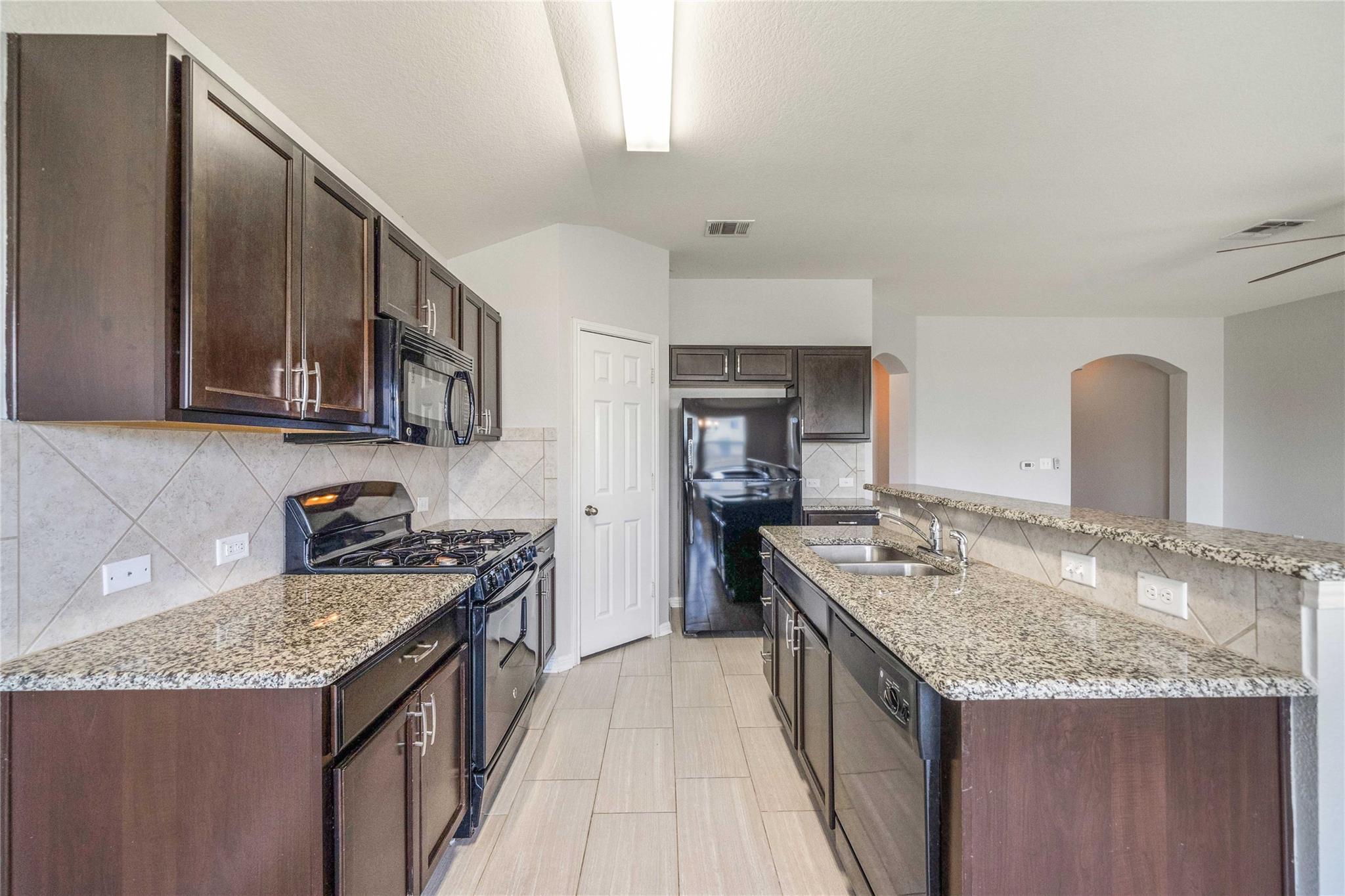 314 Foxglove DR — photo 3