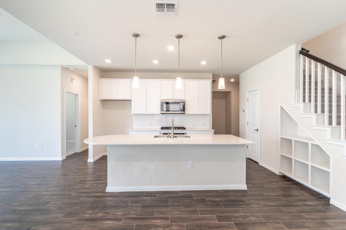 6802 Pleasanton PKWY — photo 4