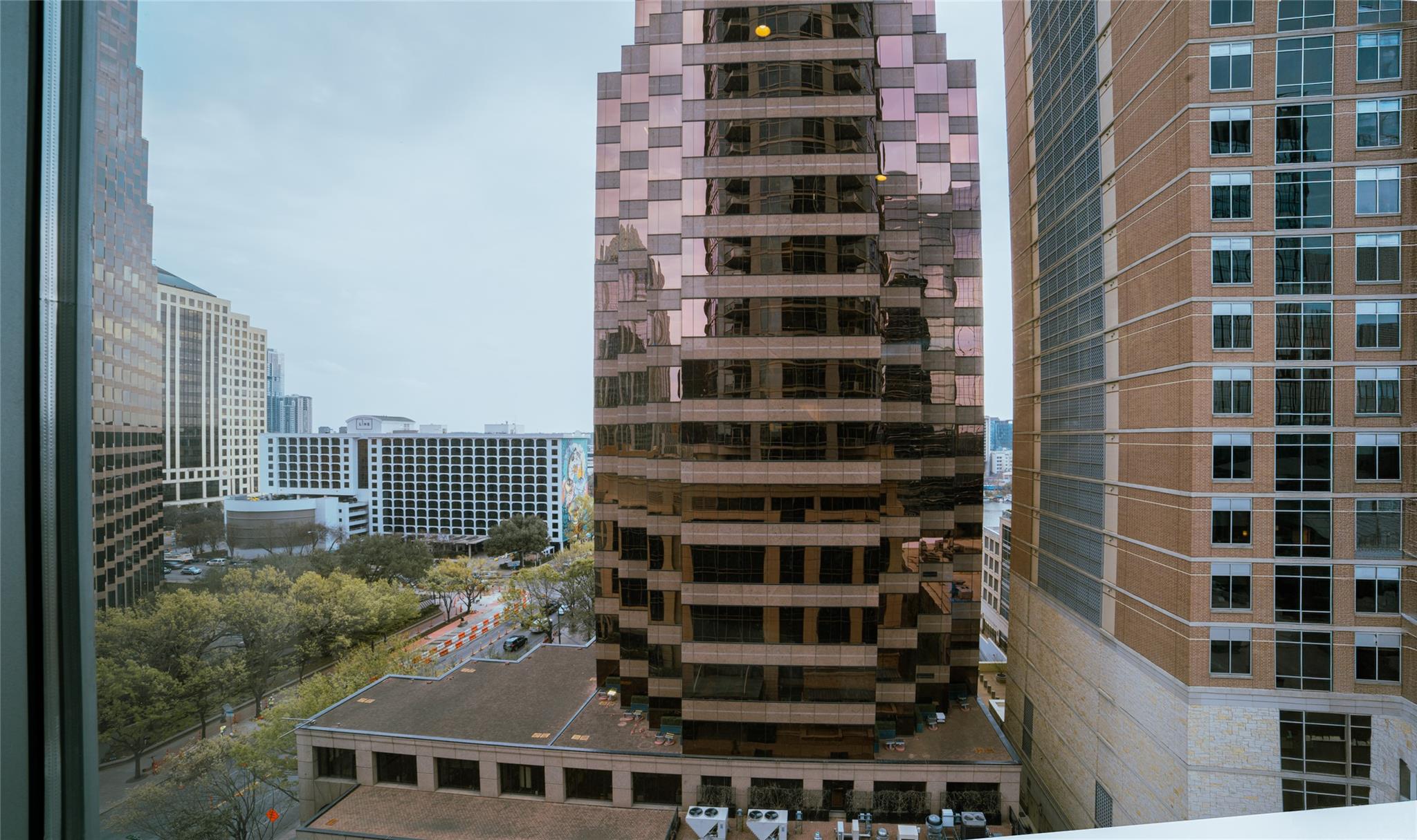 200 Congress Ave #11C — photo 3