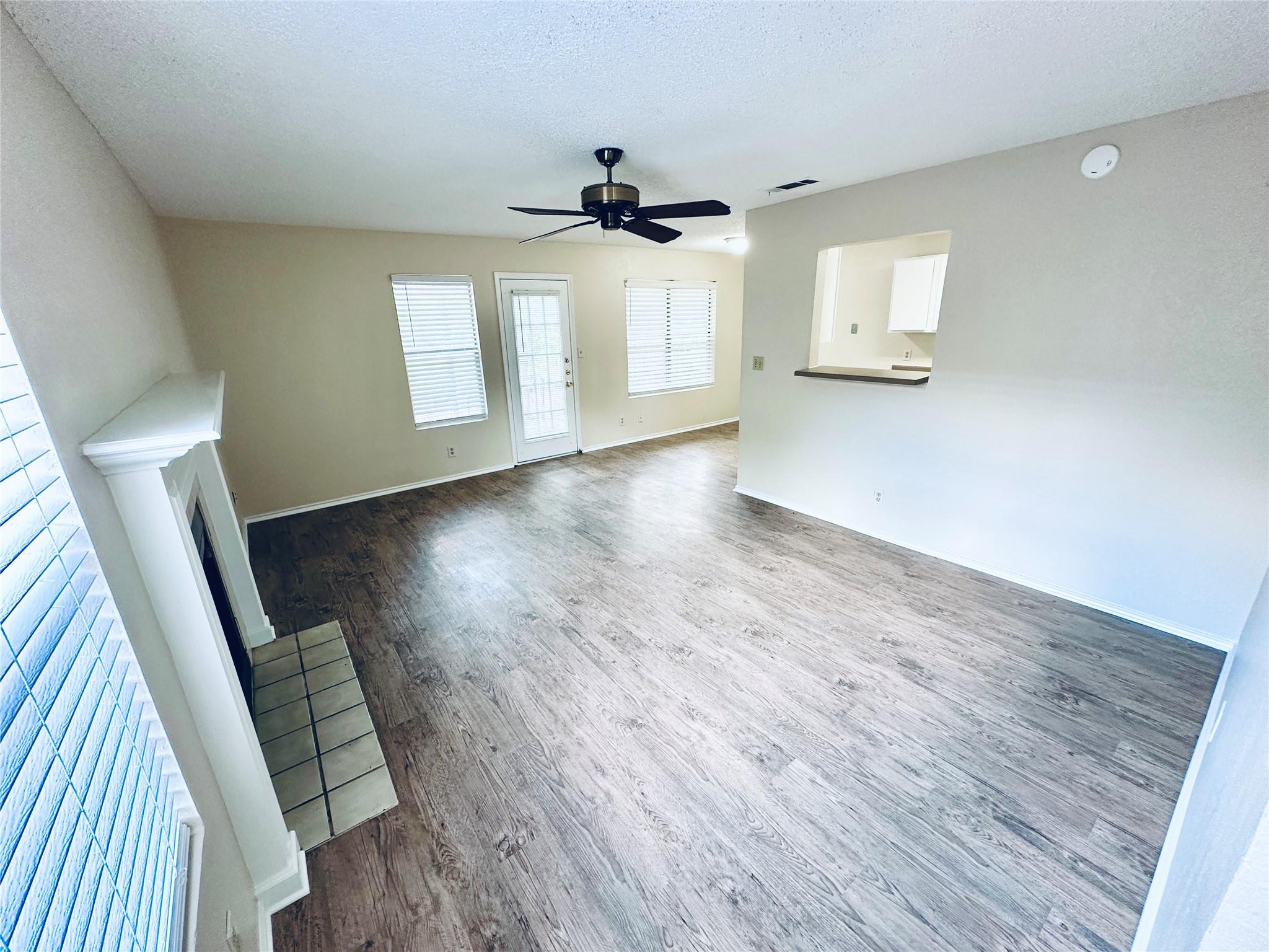 379 Fantail LOOP #B — photo 4