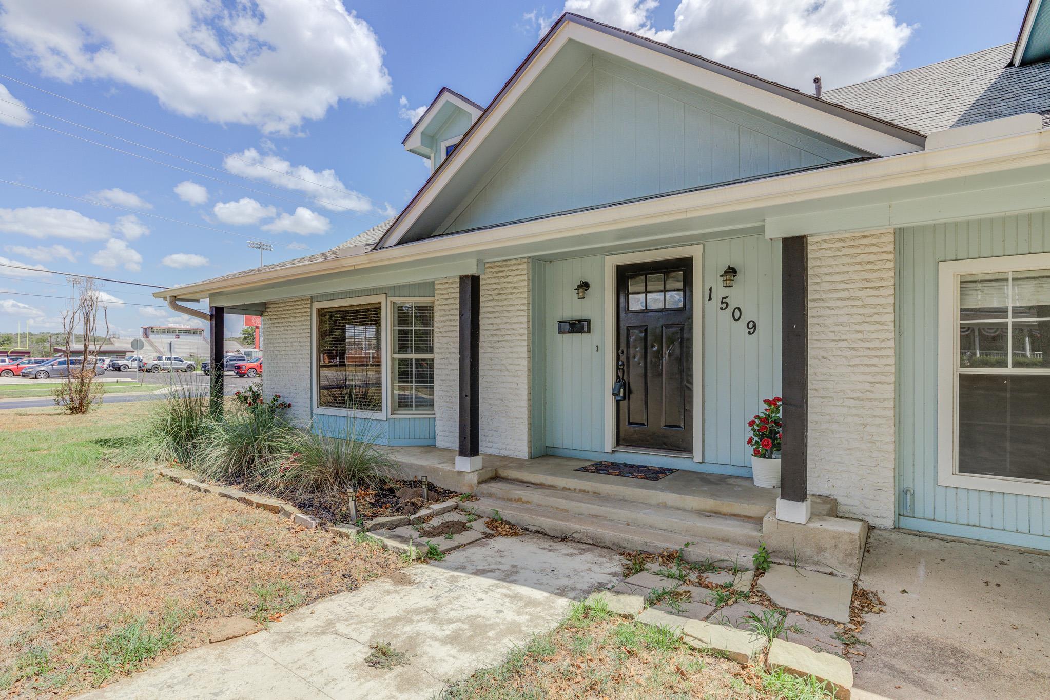 1509 Hill ST — photo 3