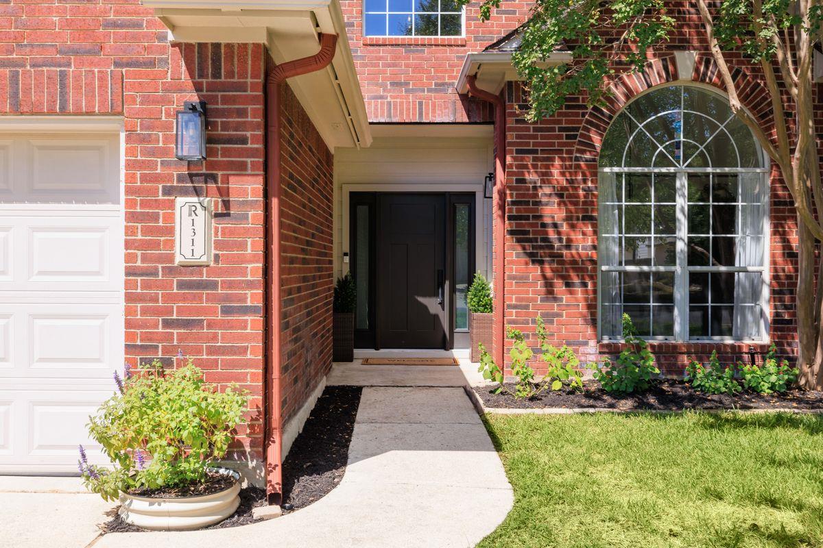 1311 Brighton Bend LN — photo 3