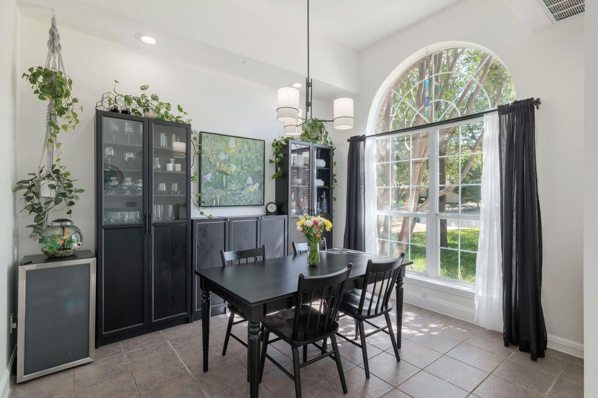 1311 Brighton Bend LN — photo 4