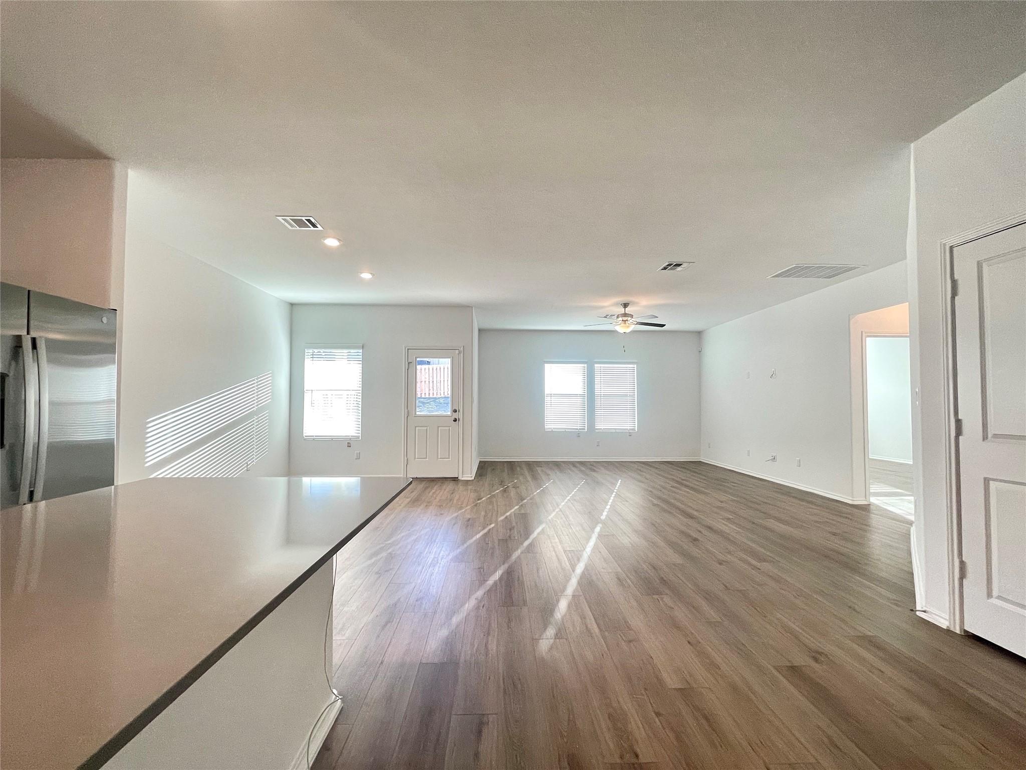 1220 Sweetspire RD — photo 5