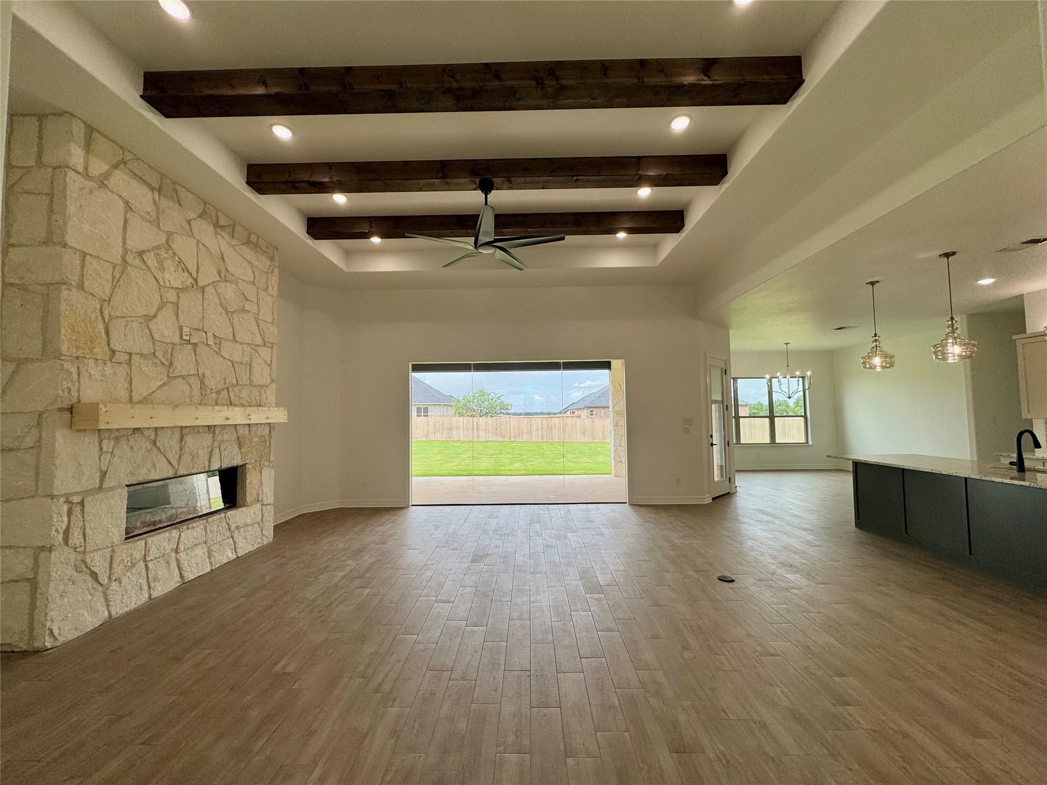 410 Hamer DR — photo 3