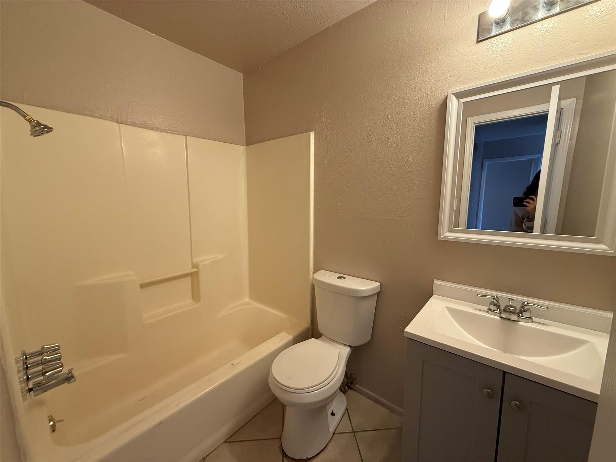 2203 Donahue LN #A — photo 5