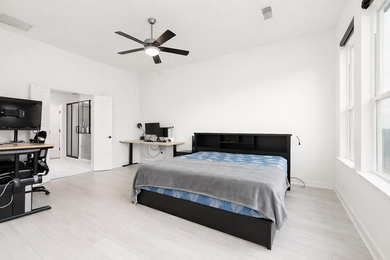6401 Velvet Leaf LN — photo 3