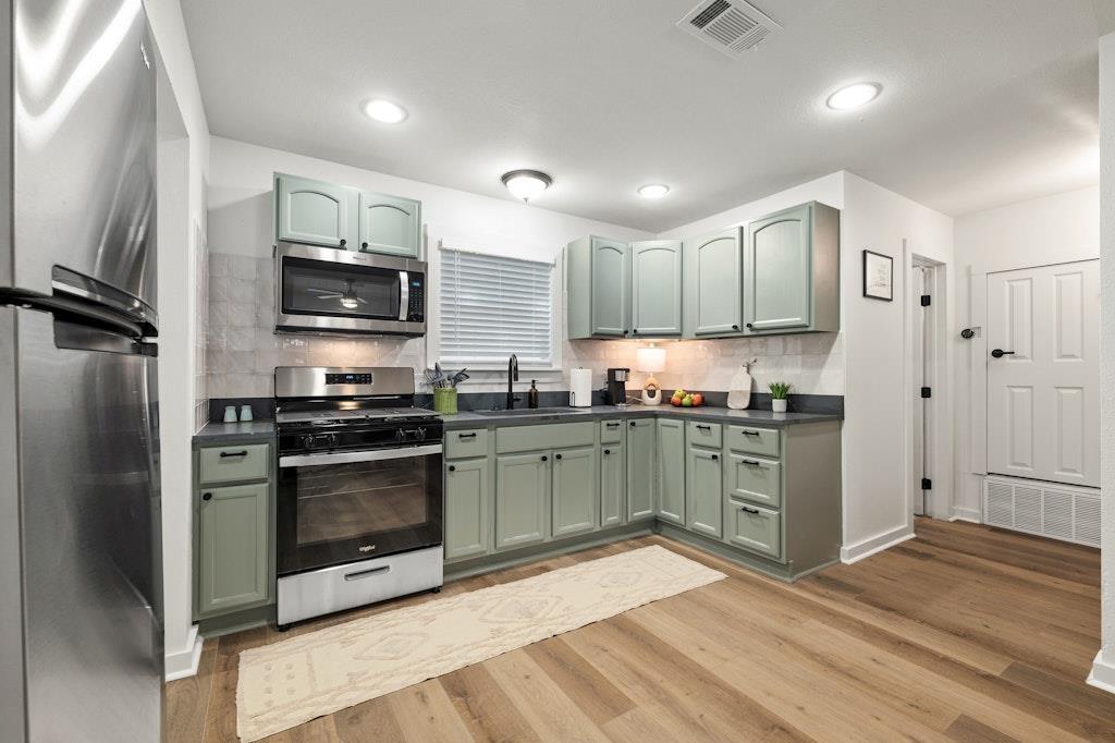 2109 Brackenridge ST #C — photo 5