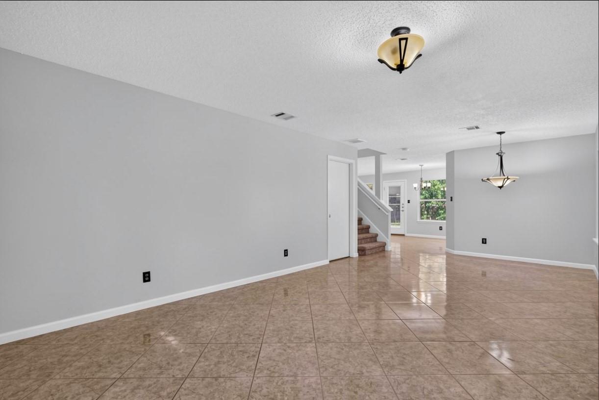 1410 Green Terrace DR — photo 4