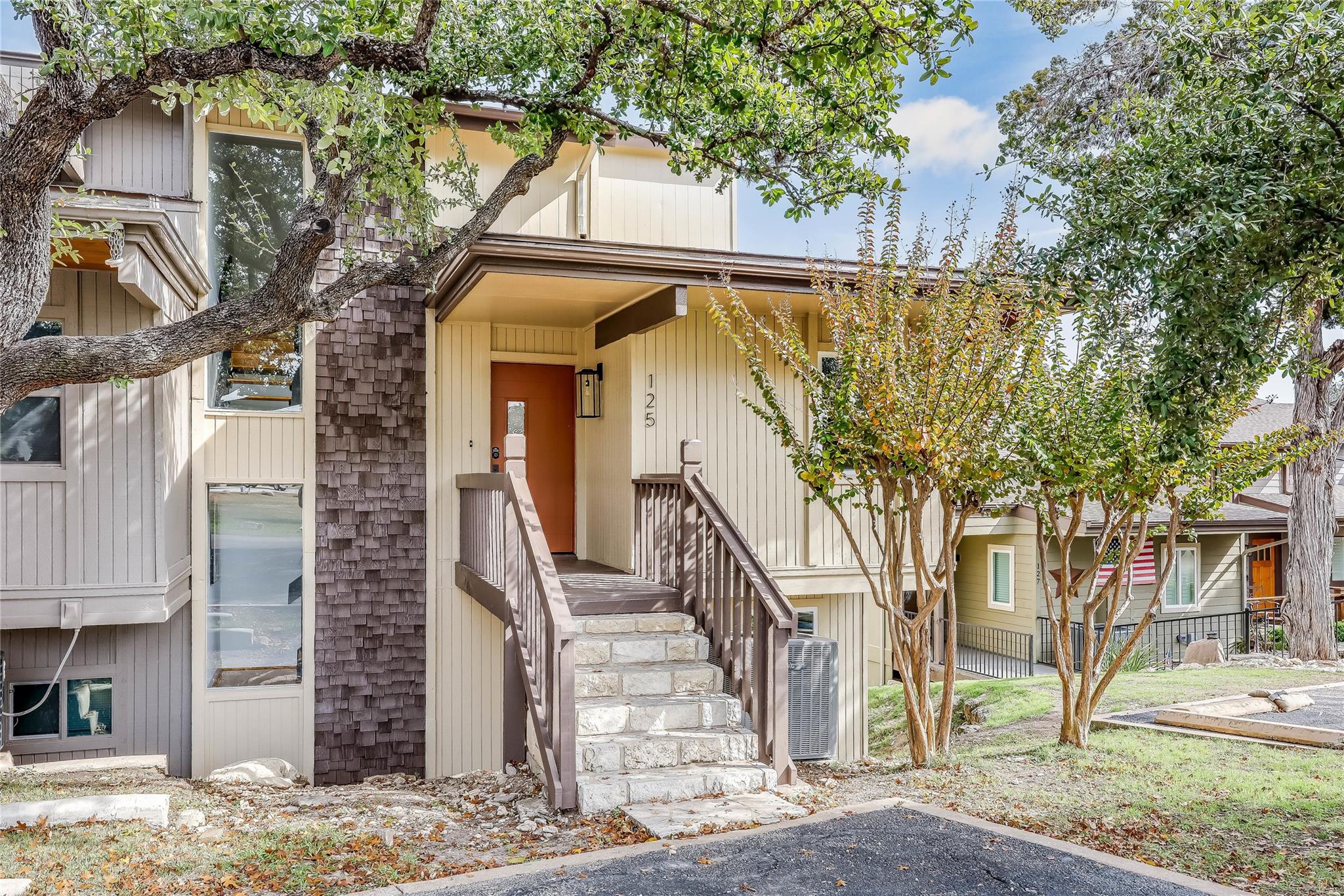 125 Comanche PT — photo 3