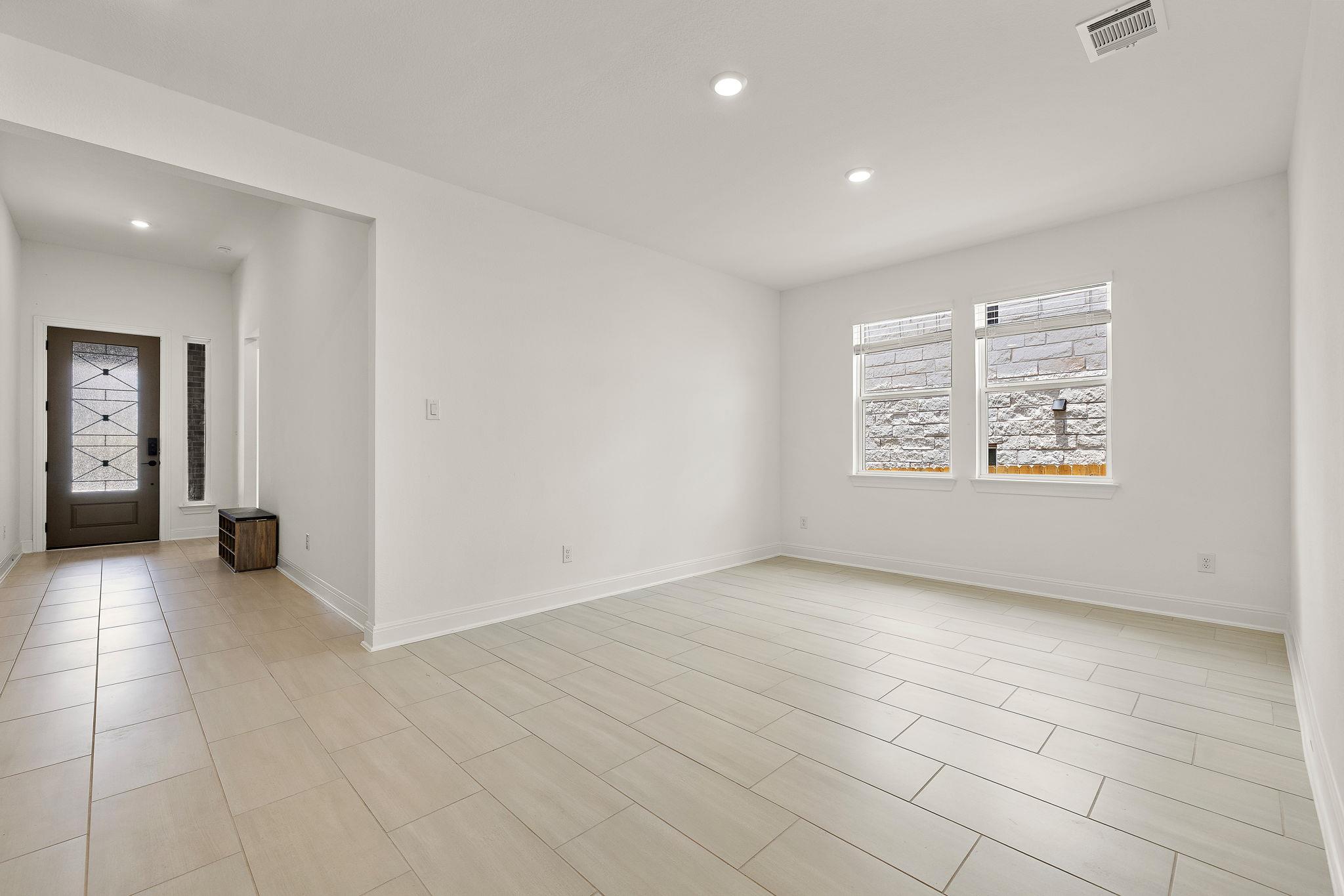 328 Terrene TRL — photo 3