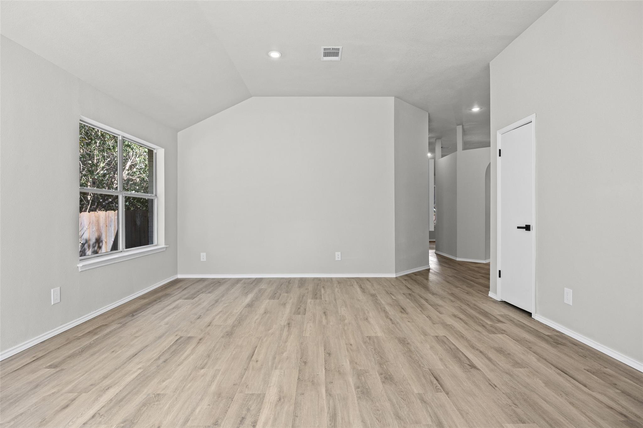 1709 Southeastern TRL — photo 3