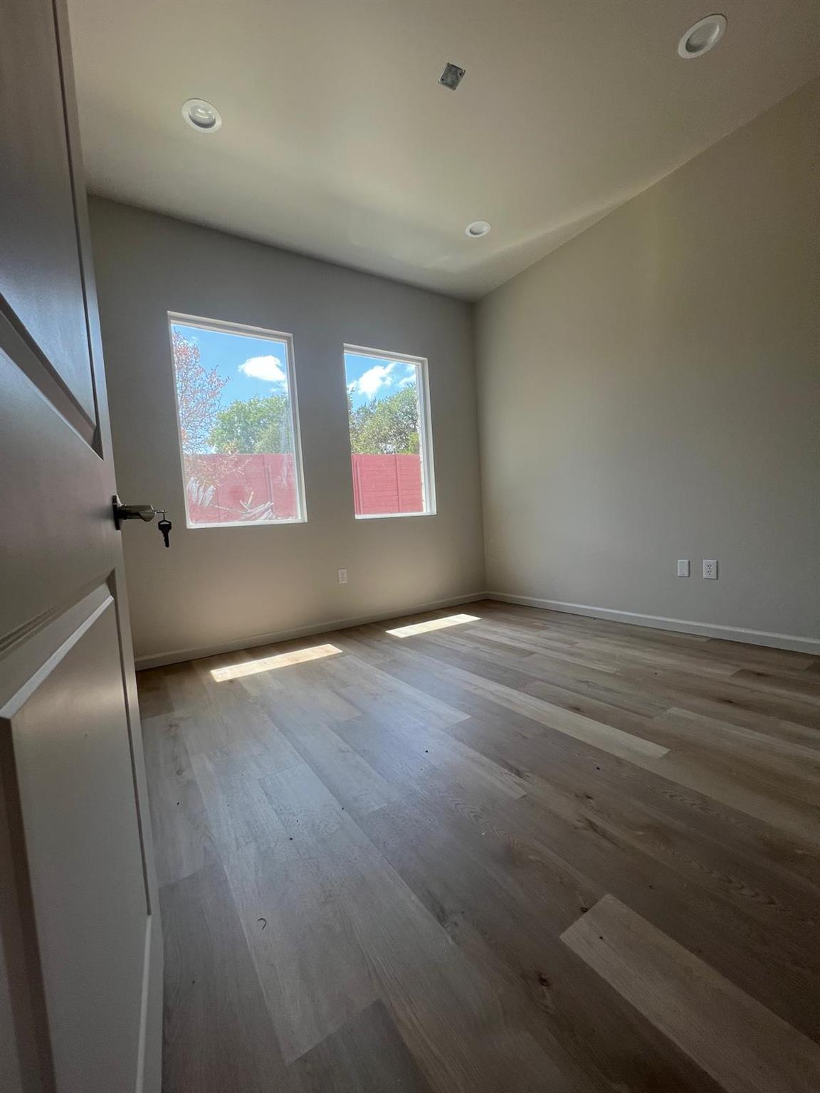 701 Crystal Falls PKWY #140 & 150 — photo 3