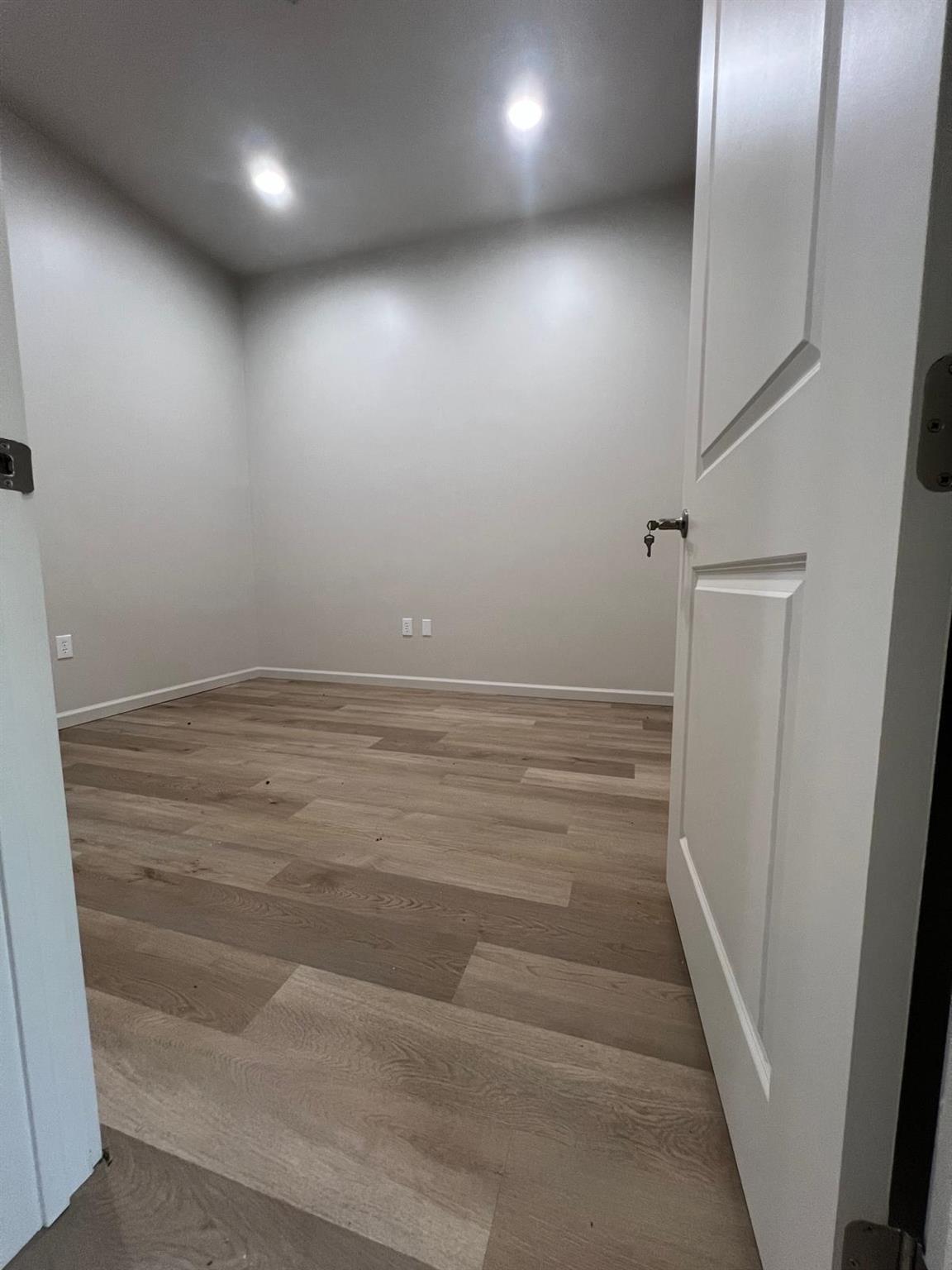 701 Crystal Falls PKWY #140 & 150 — photo 5