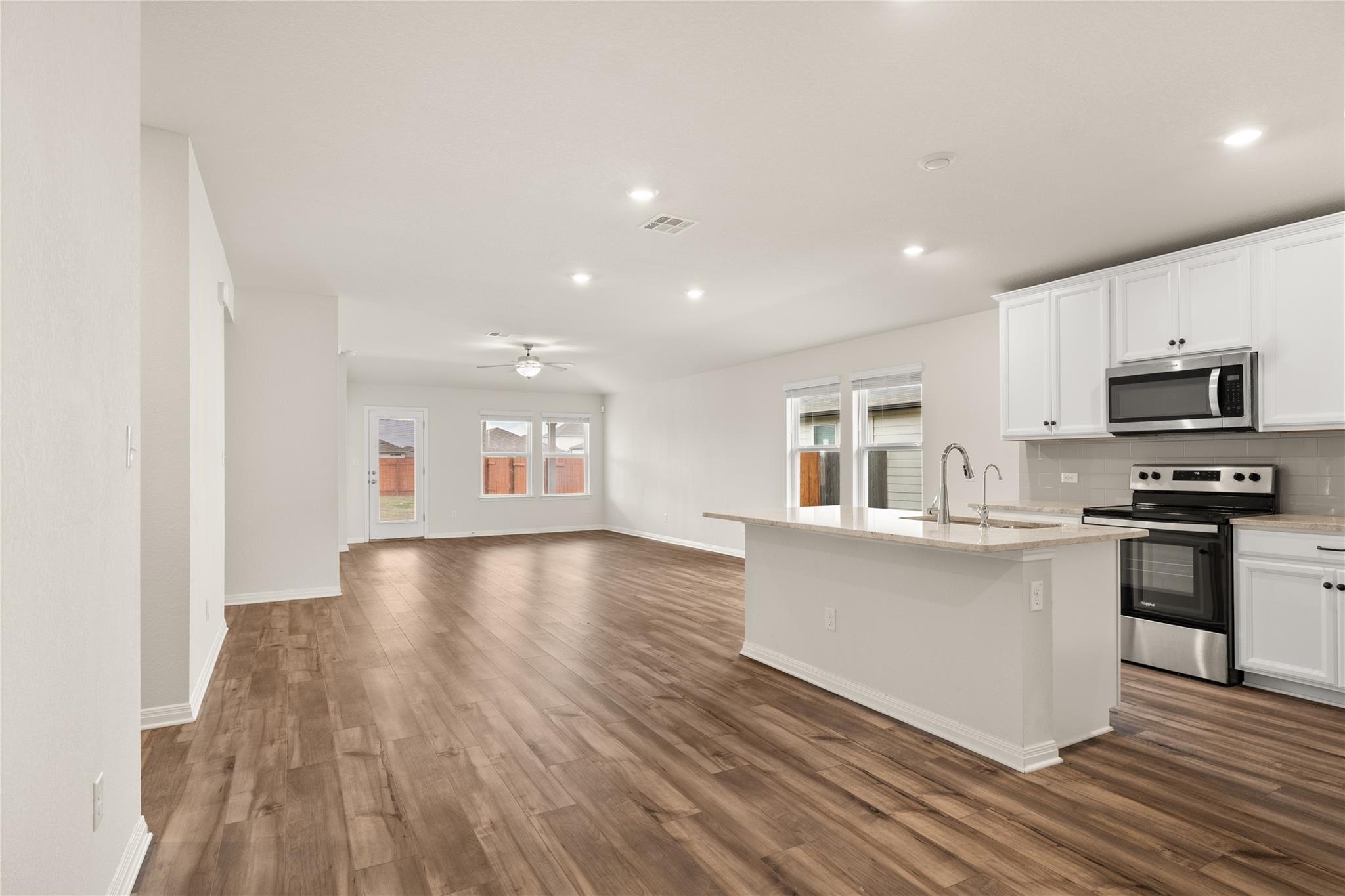 105 Saviano RD — photo 3