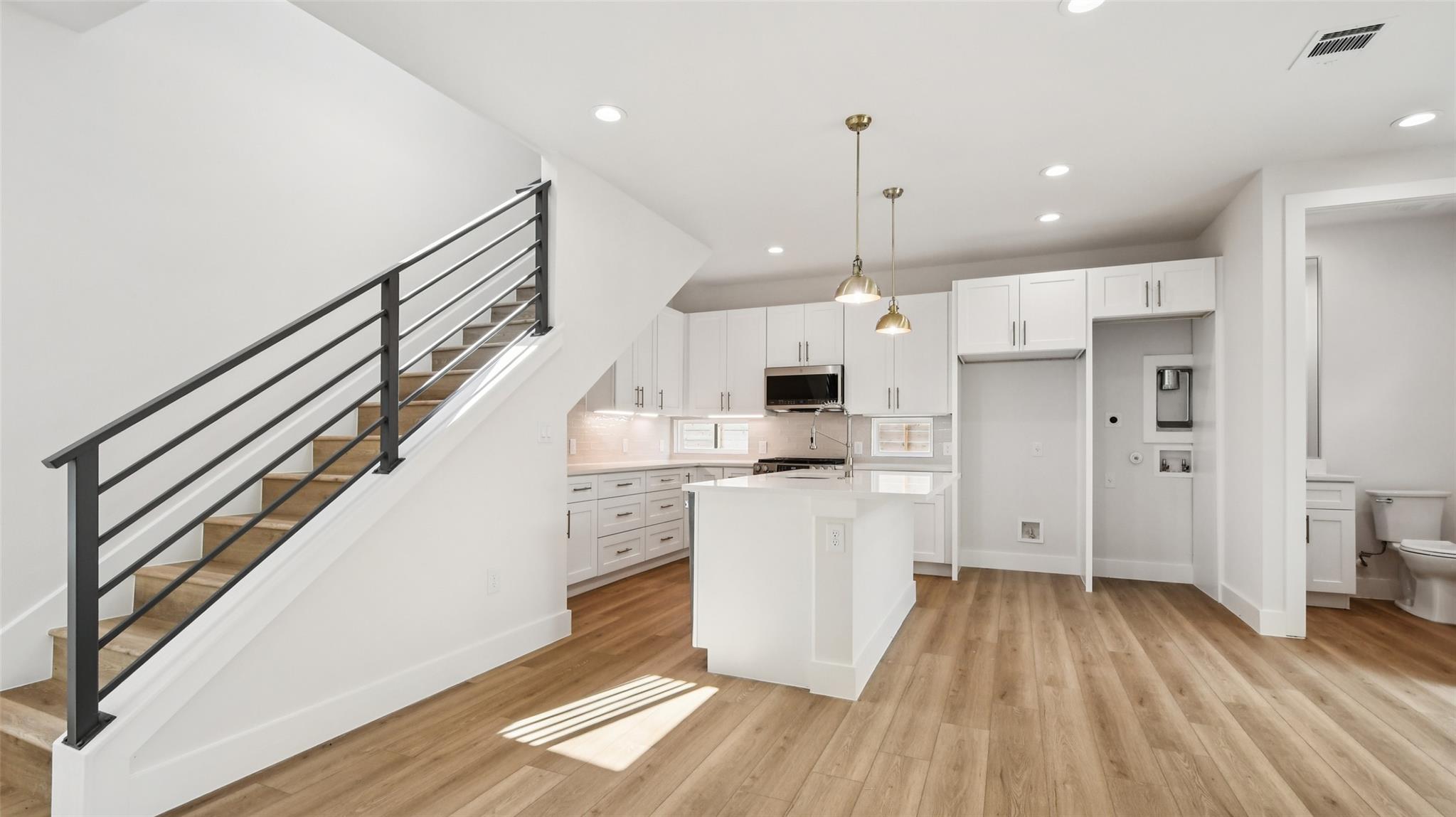 9104 Georgian DR — photo 5