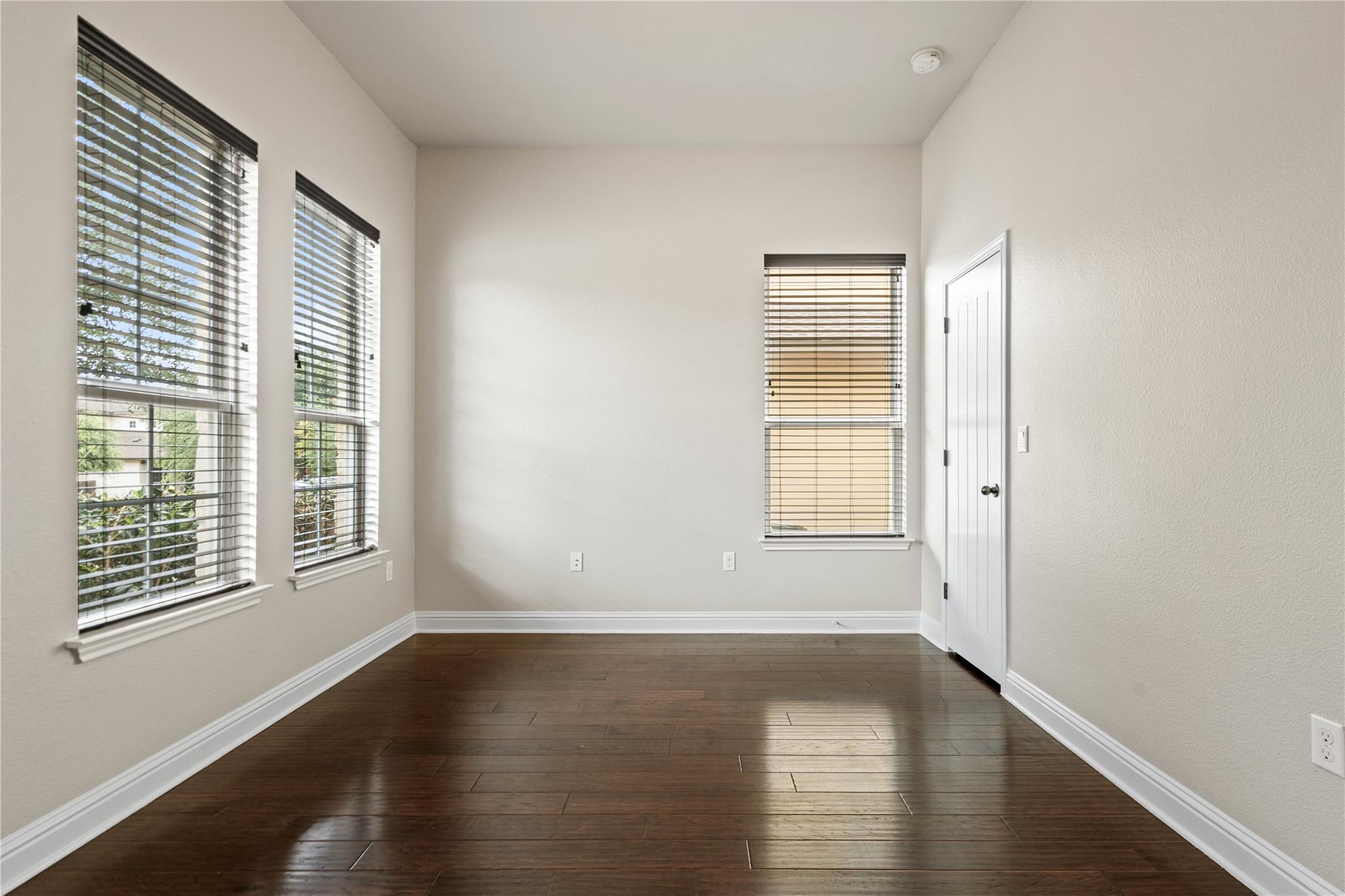 5009 Mandevilla DR — photo 5
