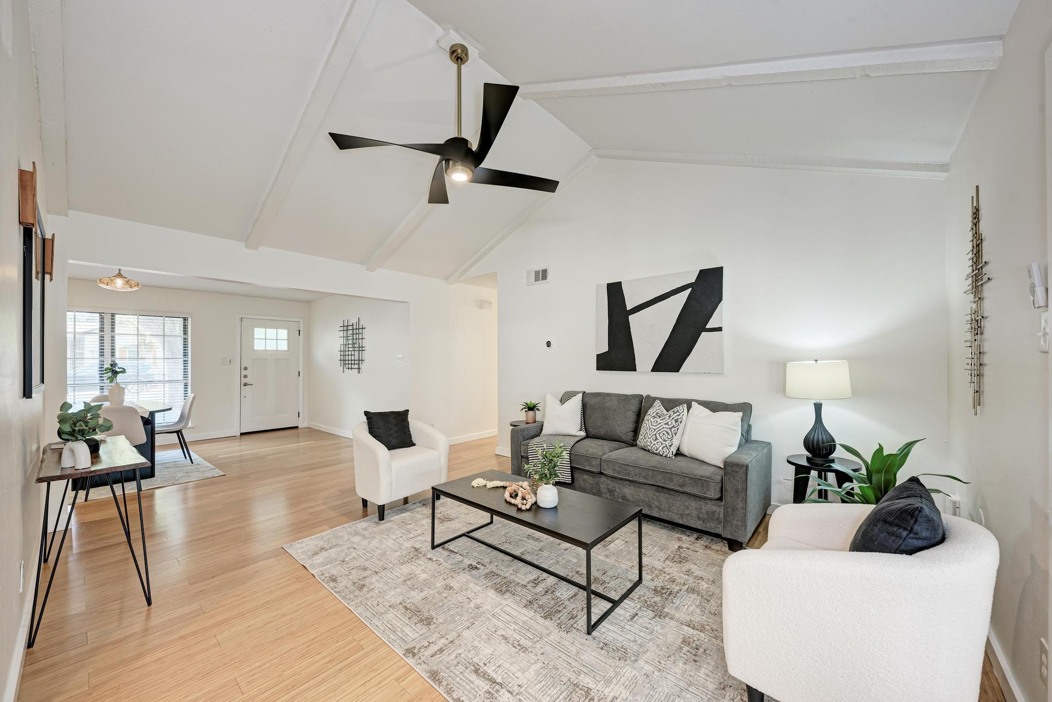 307 Thistlewood DR — photo 3