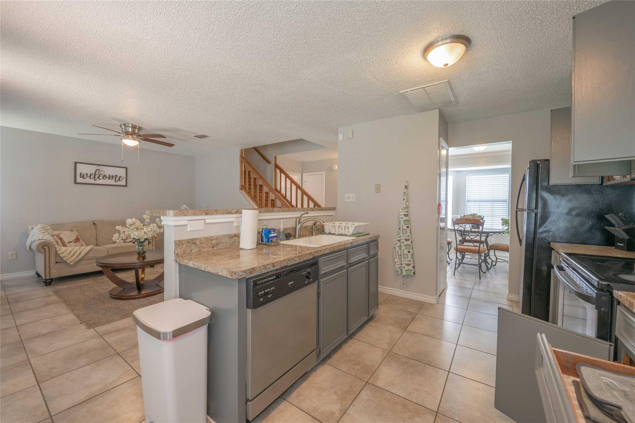 2608 Willow Springs RD — photo 3
